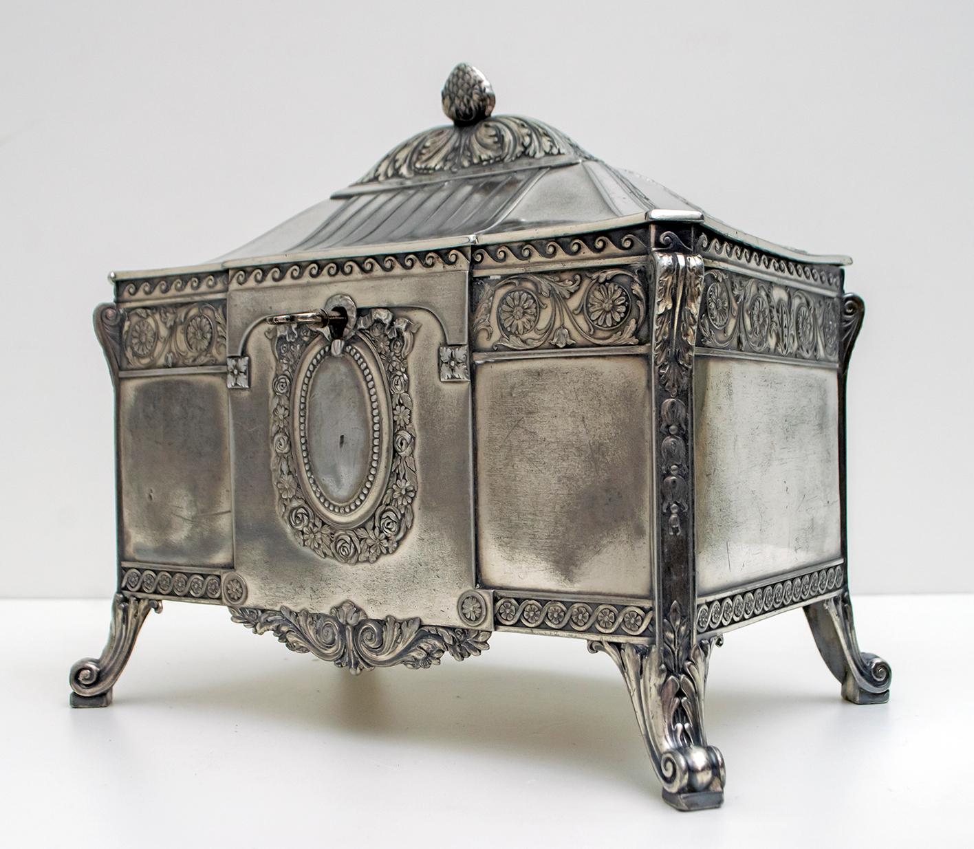 WMF Art Nouveau Germany Silver Plate Jewelery Box, 1900s For Sale 5