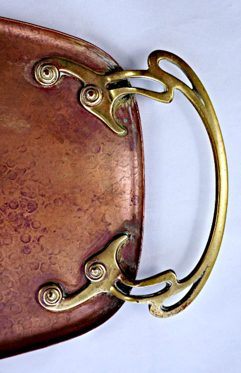 Wmf Art Nouveau Hand Hammered Copper Tray with Brass Handles In Good Condition In London, GB
