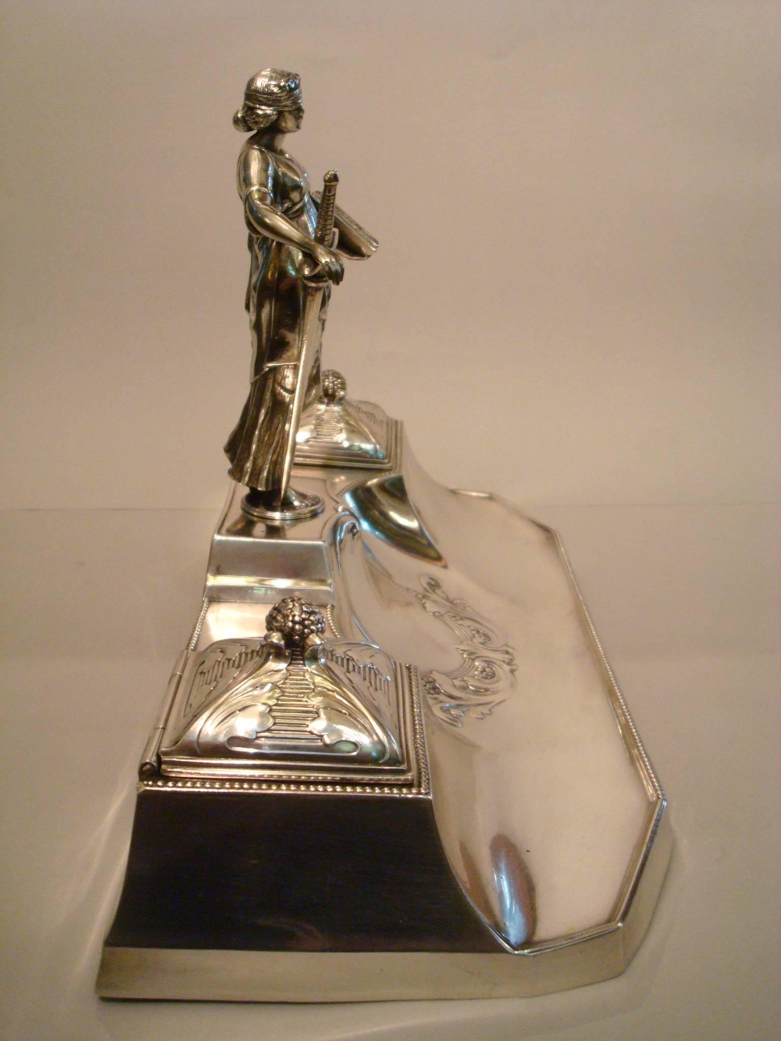 Art Nouveau sculpture desk Inkwell Stand, Figure of the Law and Justice  1900´s For Sale 3