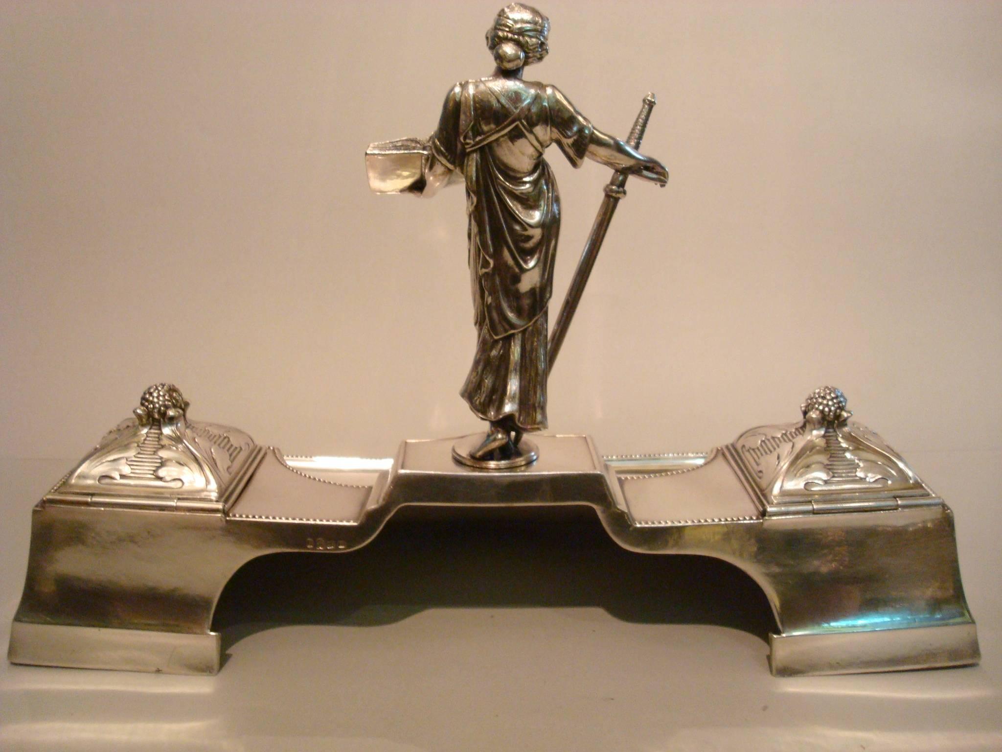 Art Nouveau sculpture desk Inkwell Stand, Figure of the Law and Justice  1900´s For Sale 5