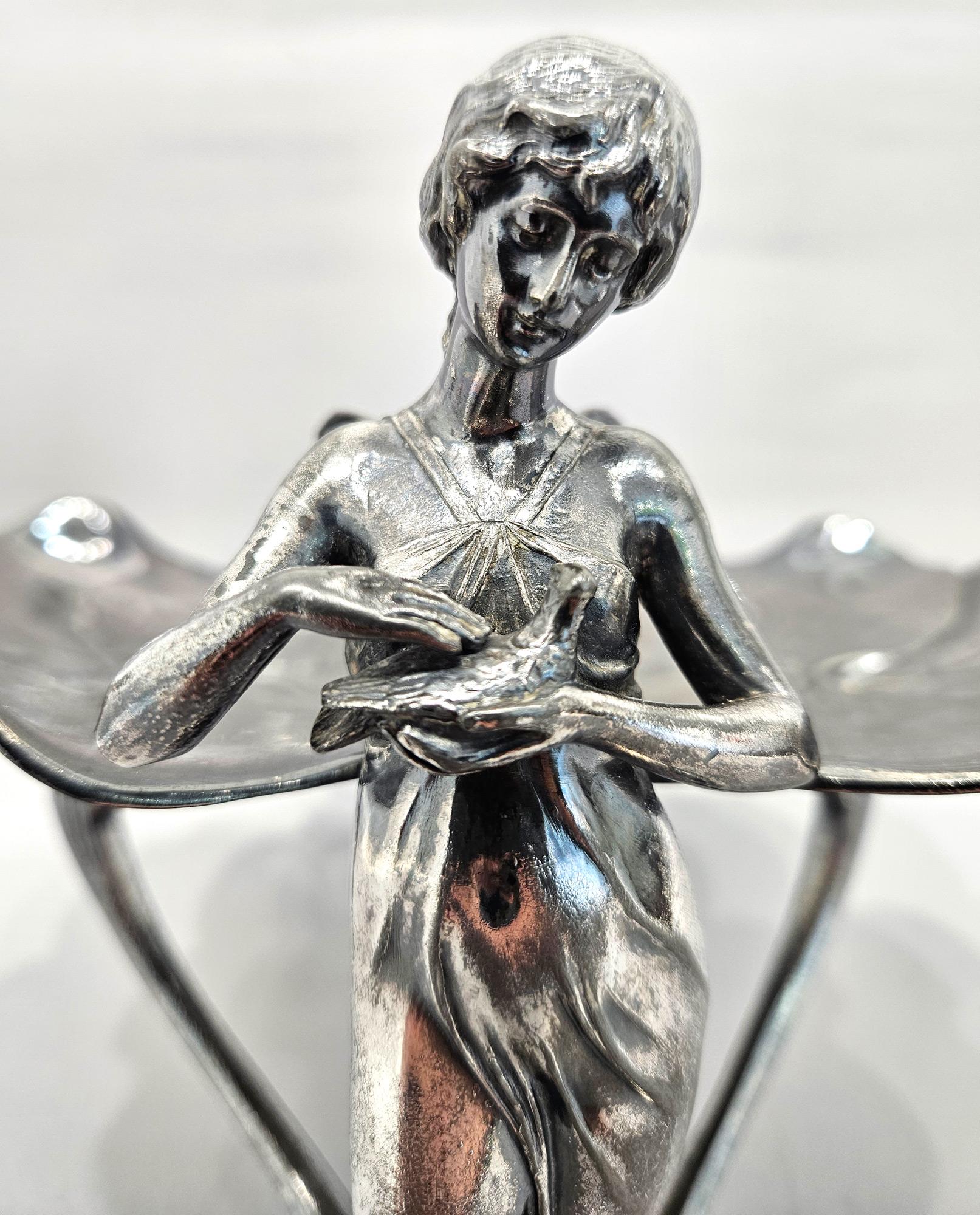 WMF Vassoio portacarte centrotavola in argento Art Nouveau Jugendstil, Germania, 1910 ca. In condizioni buone in vendita a London, GB