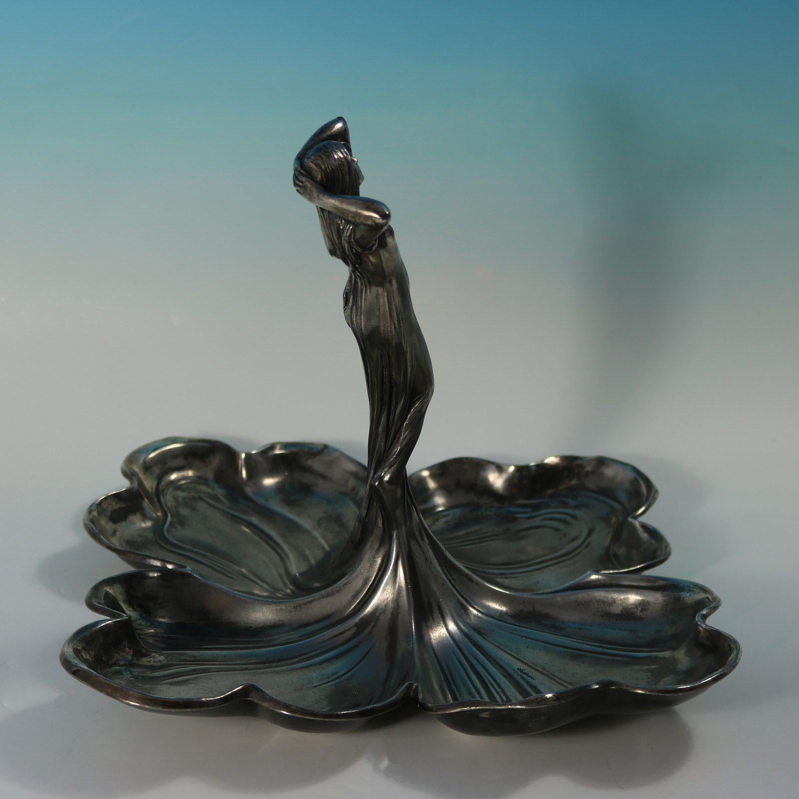 Métal WMF Art Nouveau Maiden Four Sectioned Fruit Dish en vente