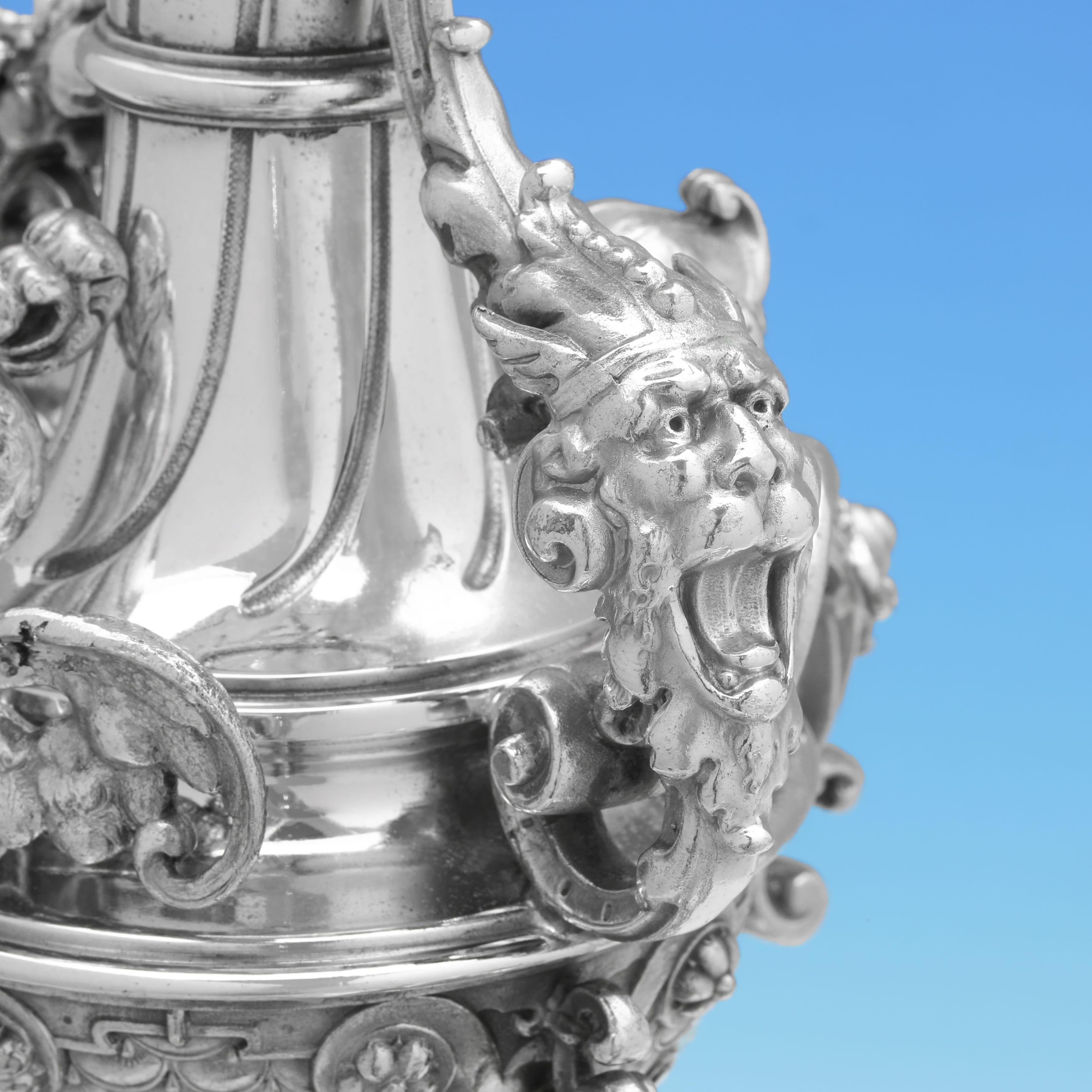 WMF art nouveau silver plated centrepiece fruit stand made circa 1910 In Good Condition For Sale In London, London