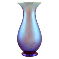 Wmf:: Deutschland:: Vase aus schillerndem Myra-Kunstglas:: 1930er Jahre