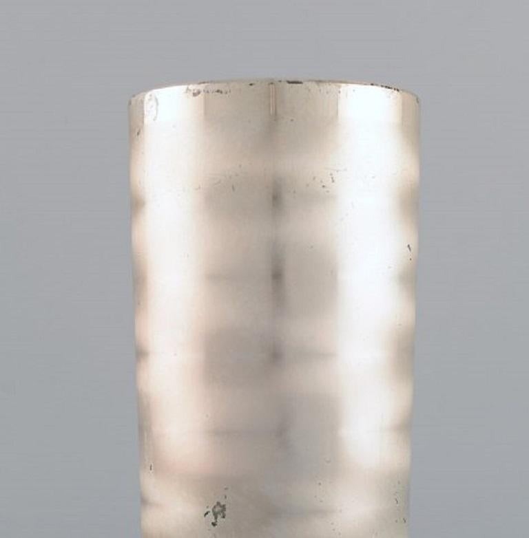Wmf, Deutschland, Ikora-Vase aus versilbertem Messing, Mitte des 20. Jahrhunderts (Moderne der Mitte des Jahrhunderts) im Angebot