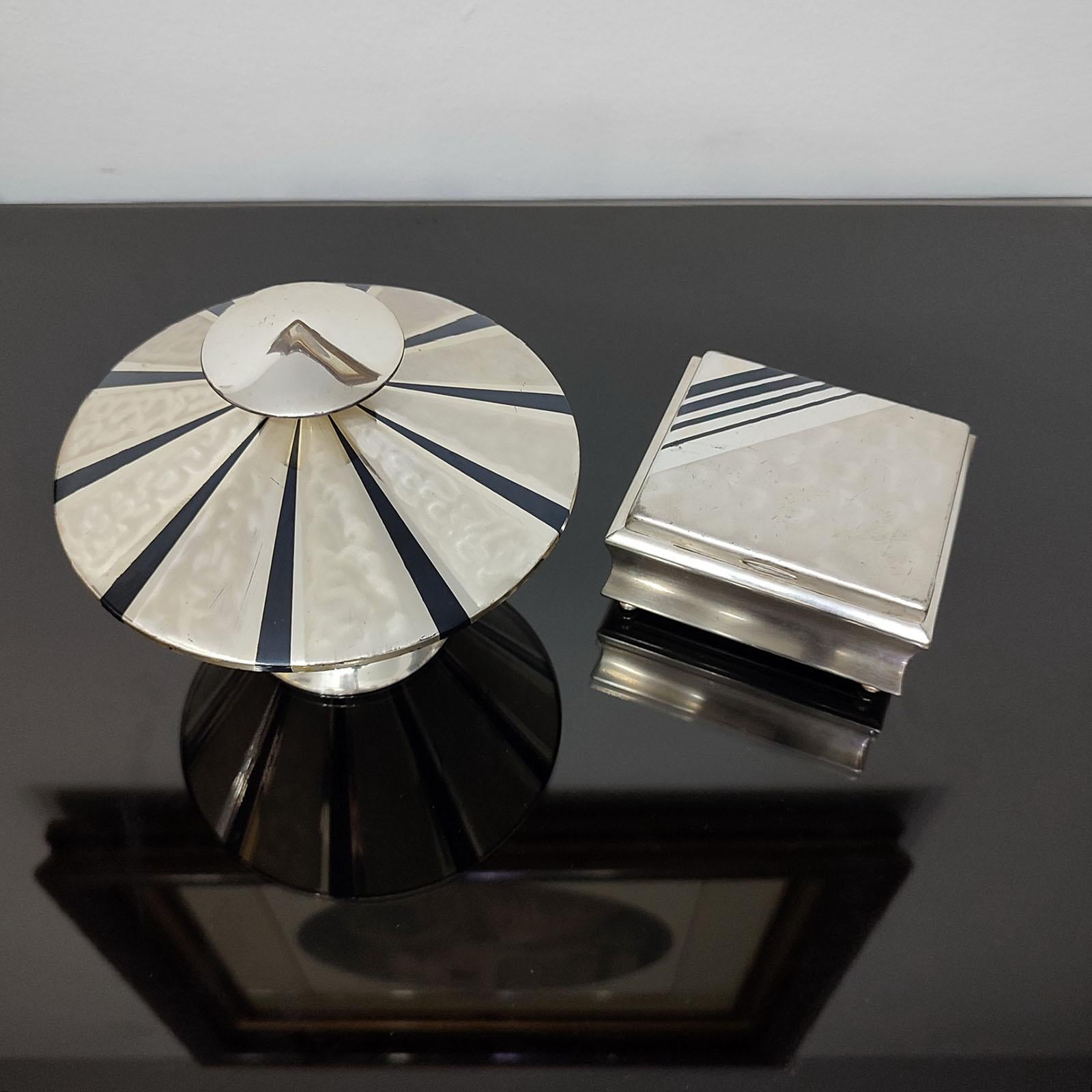 WMF Ikora Art Deco Silberblech und schwarze Emaille Zigarrenkistenschachtel mit Deckel (Art déco) im Angebot