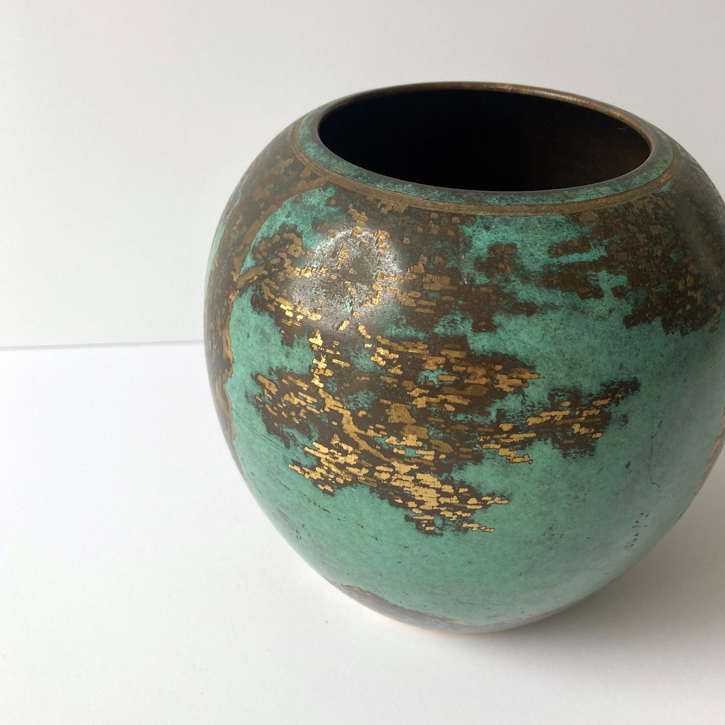 Metallo WMF Ikora Green Patinated Art Deco Vaso rotondo in metallo con alberi, anni '30 in vendita