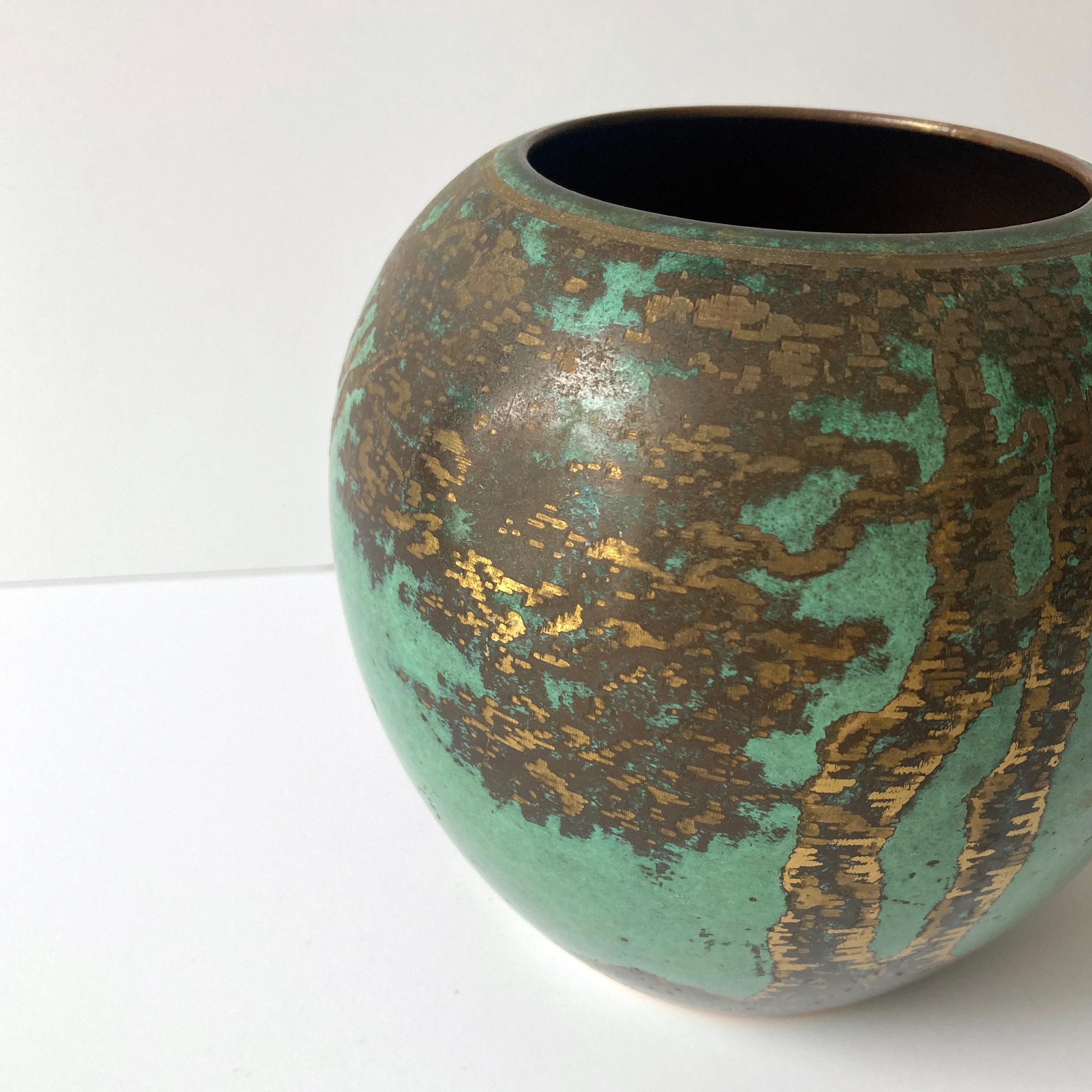 WMF Ikora Green Patinated Art Deco Vaso rotondo in metallo con alberi, anni '30 in vendita 1