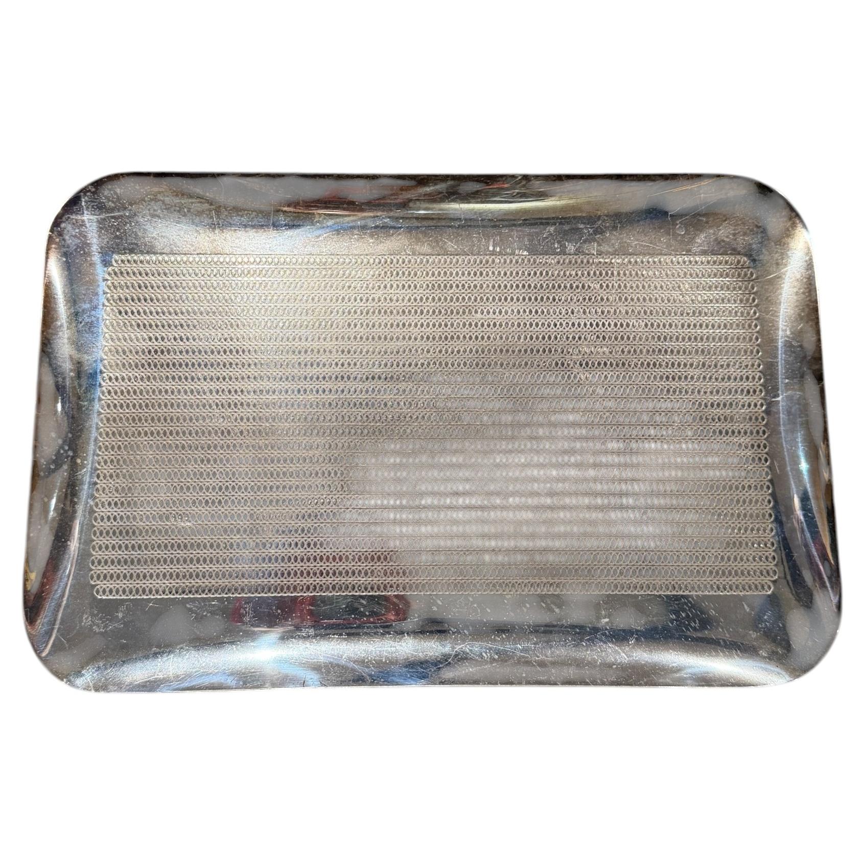 Plateau plaqué argent de la collection Ikora S de WMF, motif texturé, années 1970 (milieu du siècle) en vente