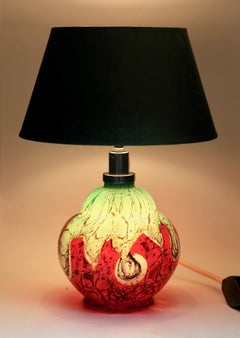 Lámpara de mesa WMF Ikora Stampt Diseñada por Karl Wiedmann en los años 50