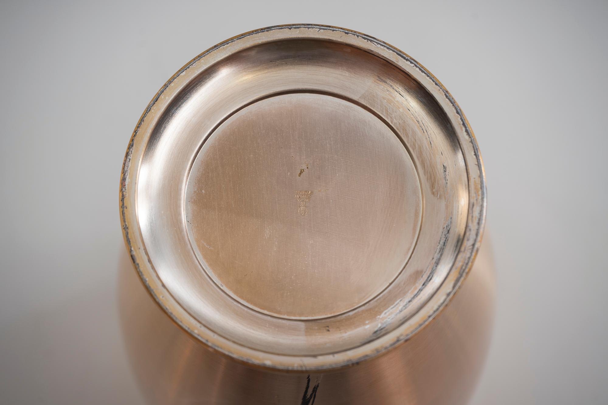 Milieu du XXe siècle Vase WMF Ikora, Allemagne, vers les années 1930