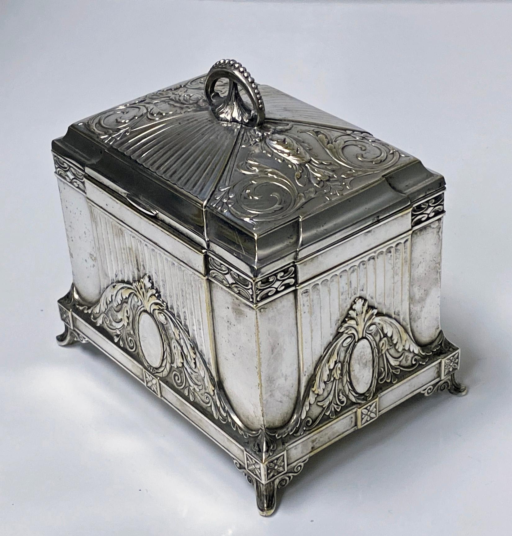 Early 20th Century WMF Jewelry Box Jugendstil Secessionist Silver Plate, Germany, circa 1900