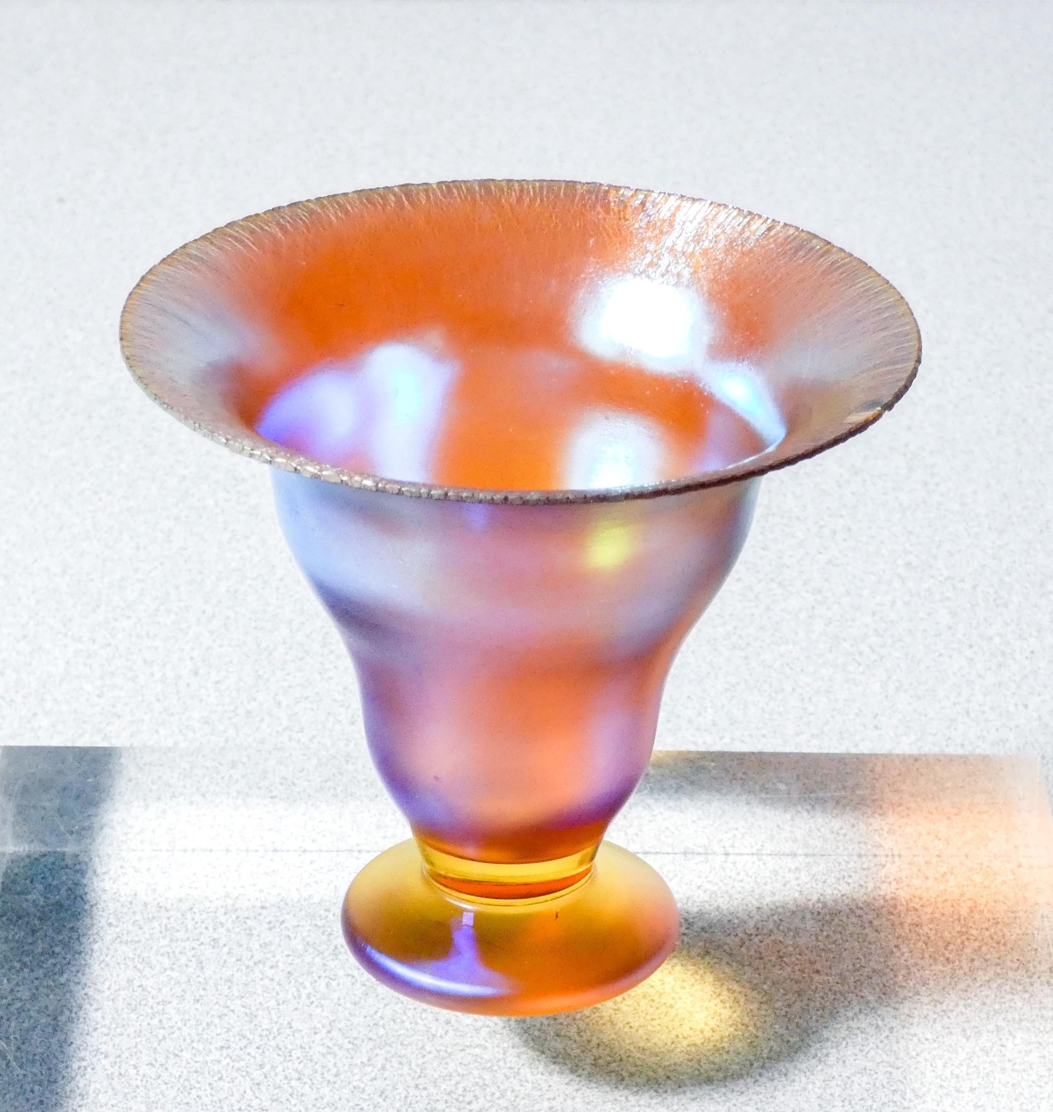 Wmf Myra-Kristall. Small Iridescent Blown Glass Vase, Germany, 1930s 1