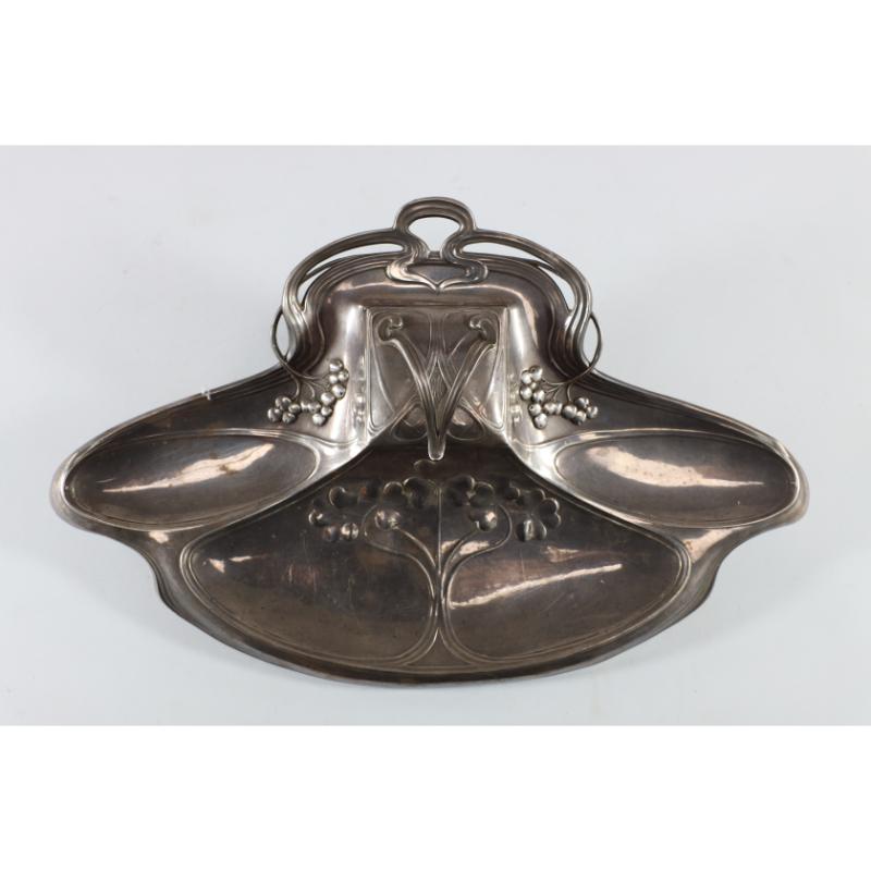WMF Secessionist Art Nouveau Pewter Inkstand of Rectangular Organic Flowing Form For Sale 8