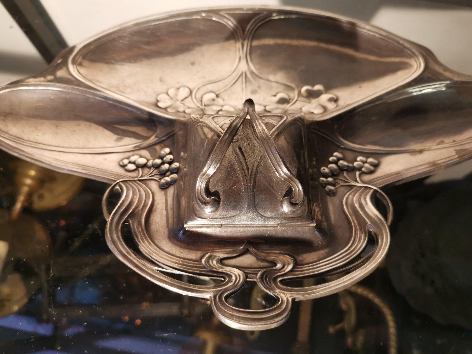 WMF Secessionist Art Nouveau Pewter Inkstand of Rectangular Organic Flowing Form In Good Condition For Sale In London, GB
