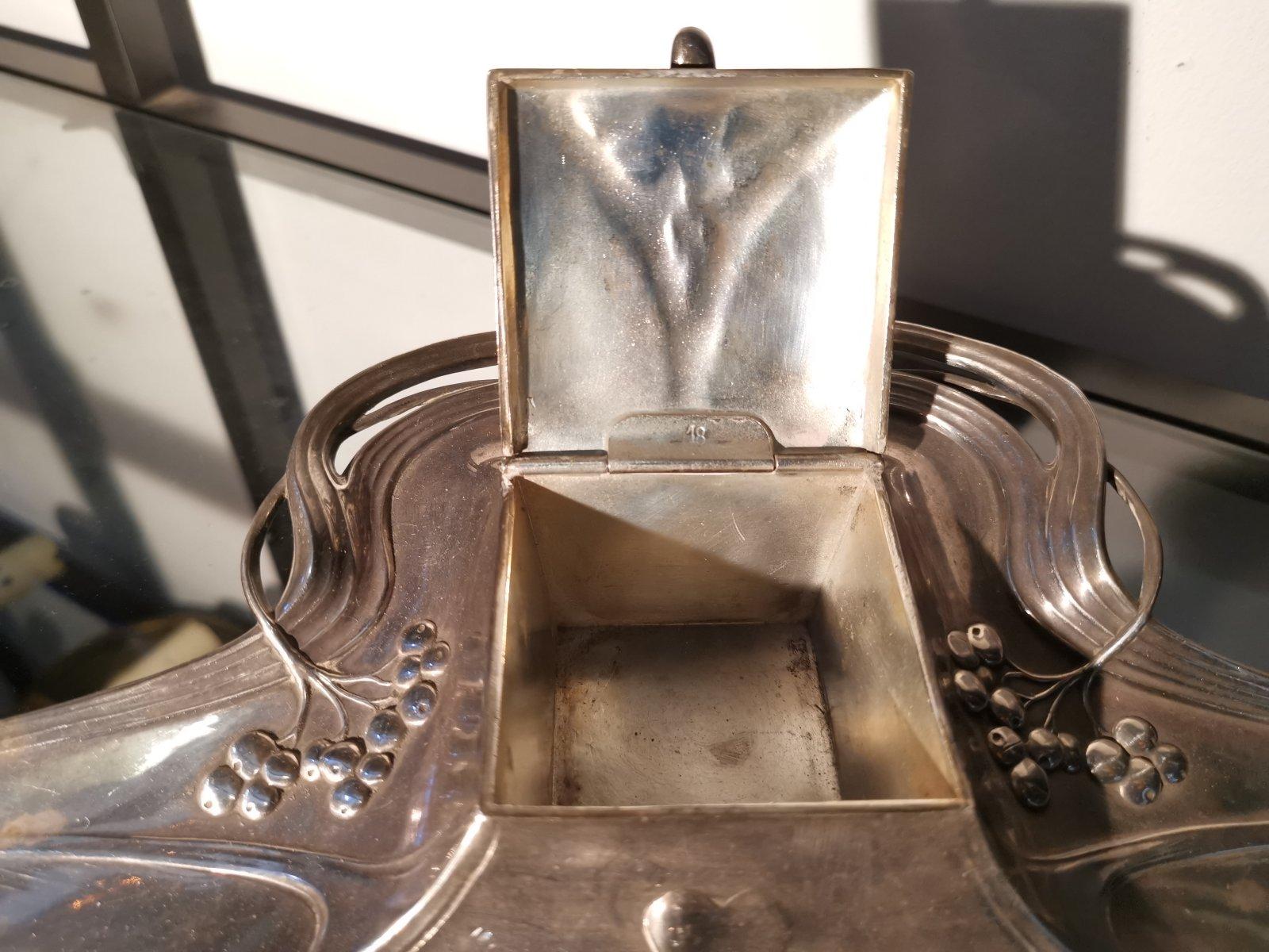WMF Secessionist Art Nouveau Pewter Inkstand of Rectangular Organic Flowing Form For Sale 2