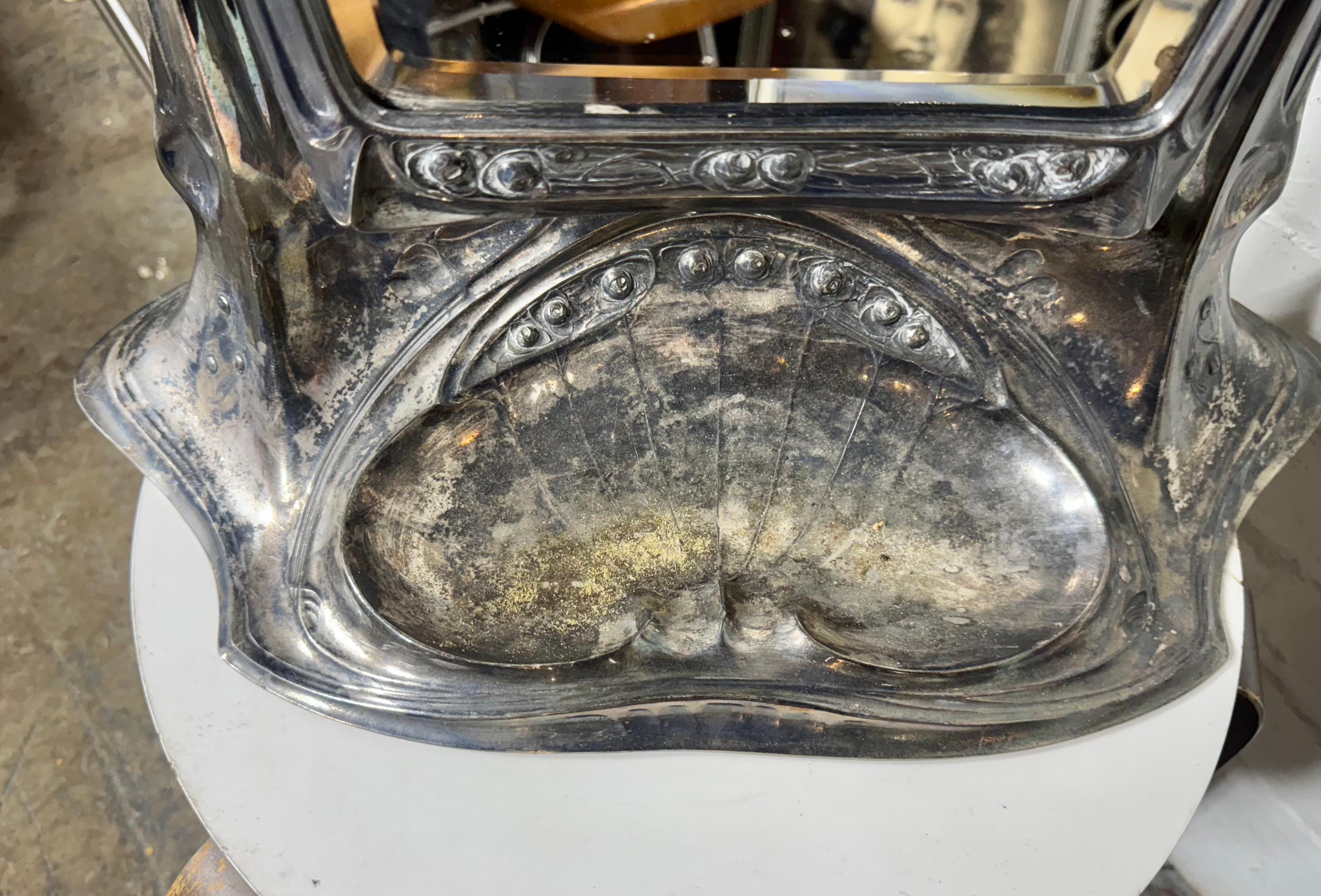 WMF Miroir de courtoisie ART NOUVEAU en métal argenté en vente 1