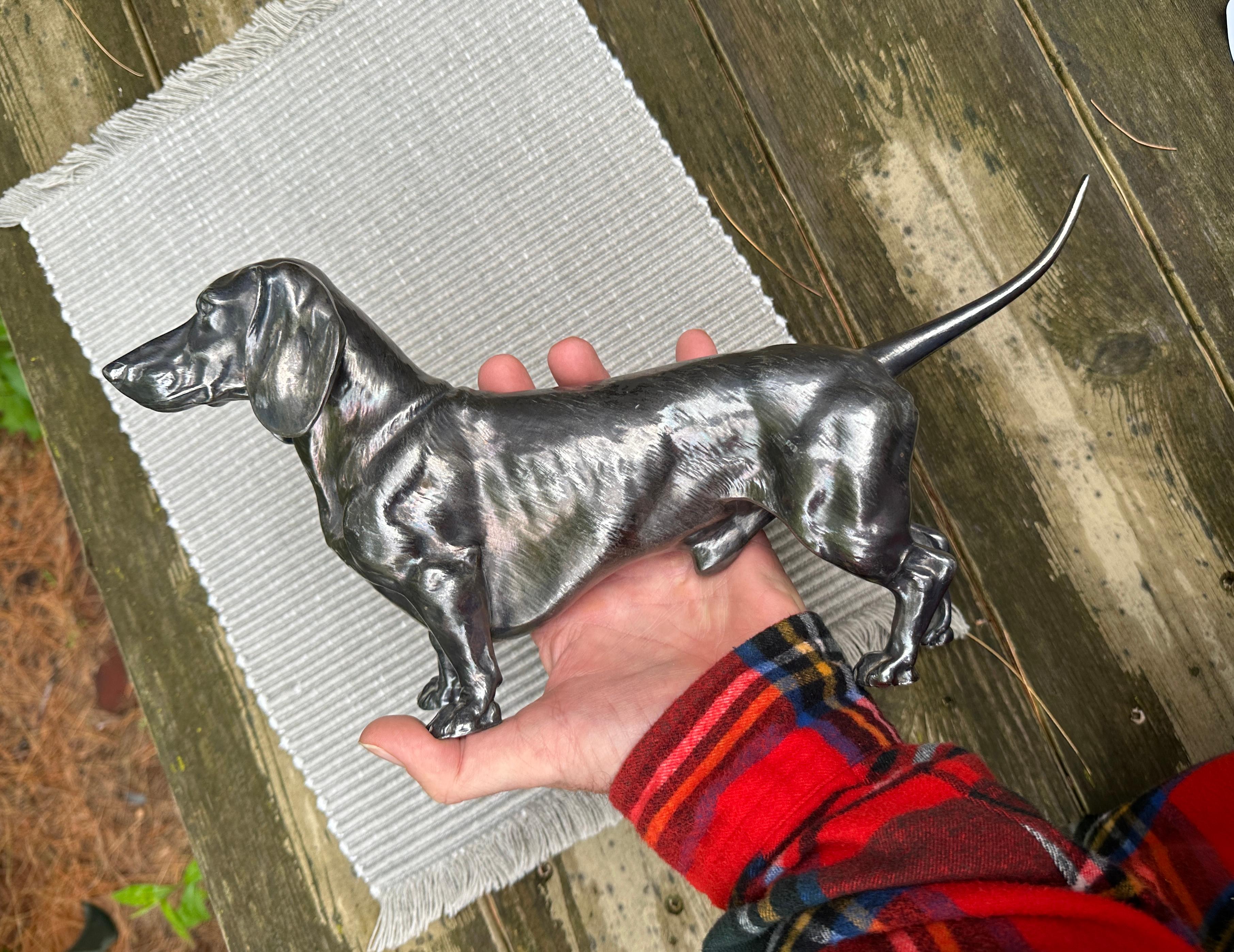 Femenino o masculino WMF Silverplate Dachshund Dog Figure Monumental 14 Inch Rare Circa 1880 en venta