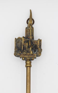 Early-Mid 20th Century English Chesterfield Cathedral Toasting Fork