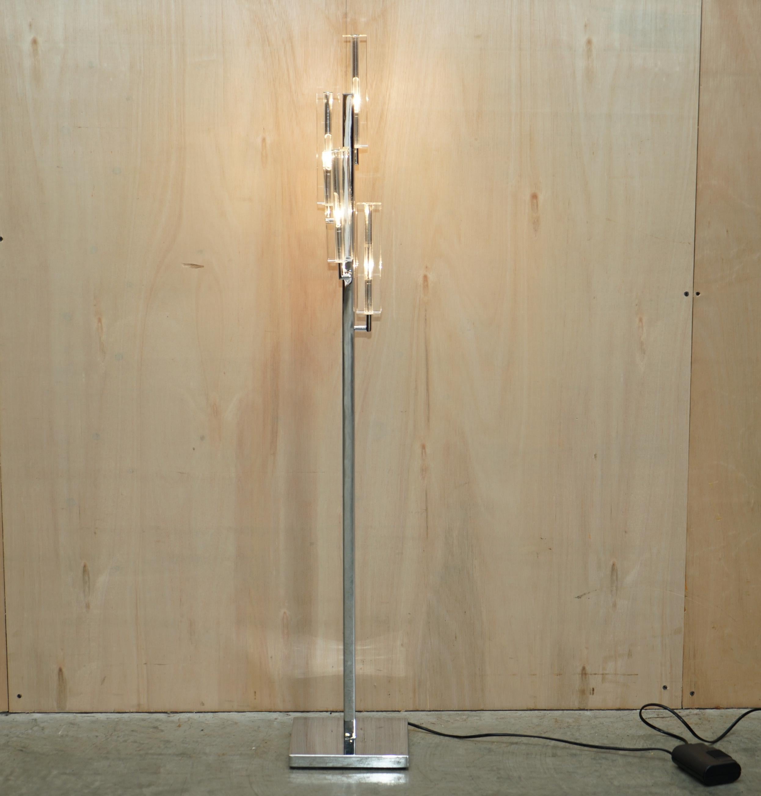 Fait main Lampadaire Wofi Leuchten chromé sur pied avec jolis revêtements lumineux en vente