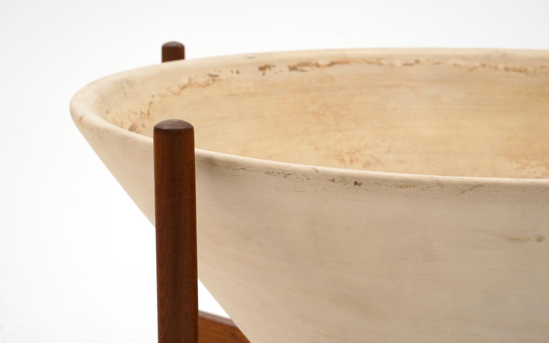 Wok Planter with Stand by Larardo Tackett for Architectural Pottery, Signed In Good Condition For Sale In Kansas City, MO