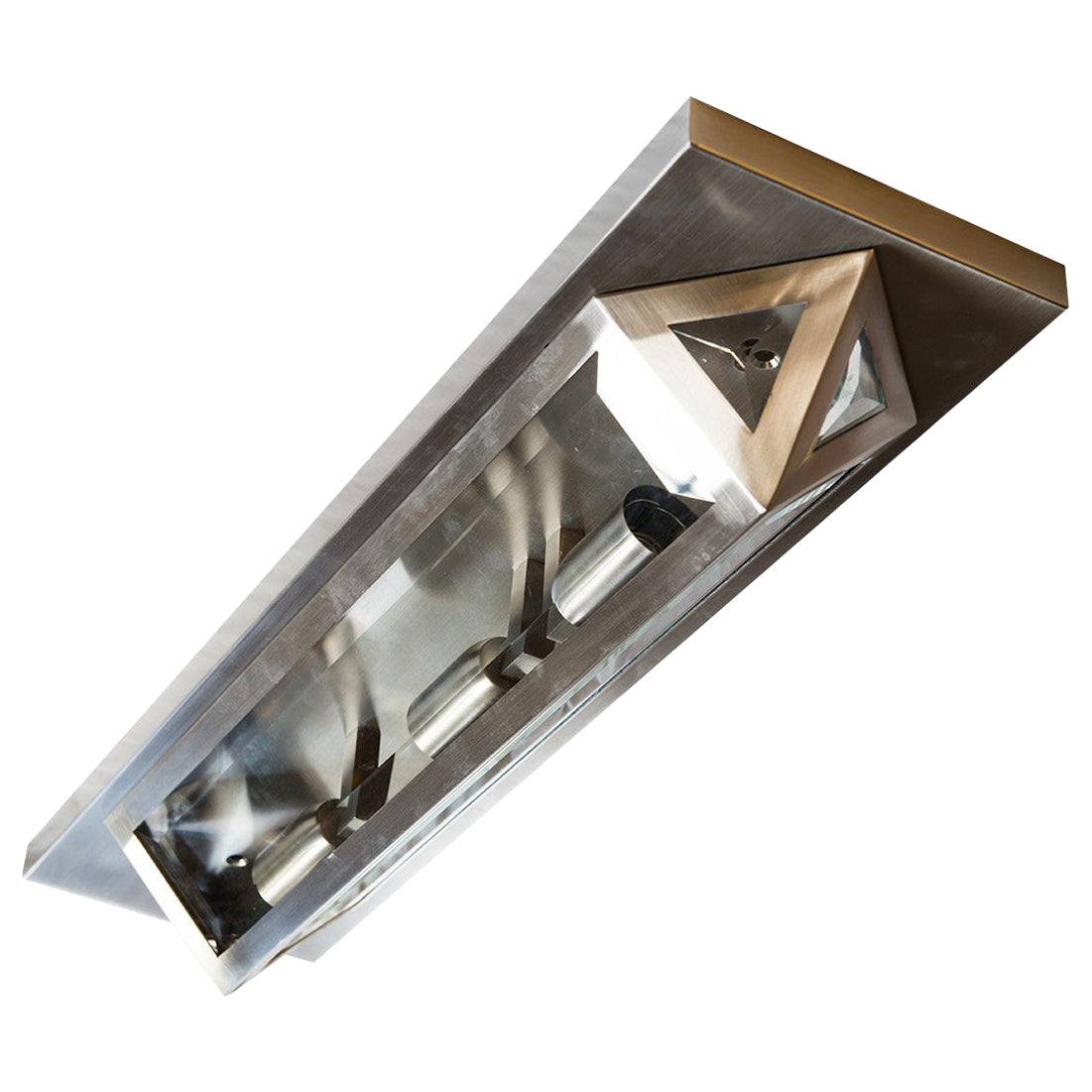 Woka Lamps, lampada da parete o da soffitto a piramide moderna in ottone con montaggio ad incasso