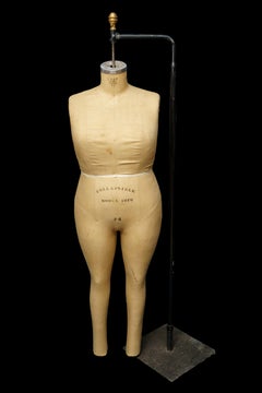 Wolf Body Form Mannequin W/ Iron Stand Collapsible Shoulders