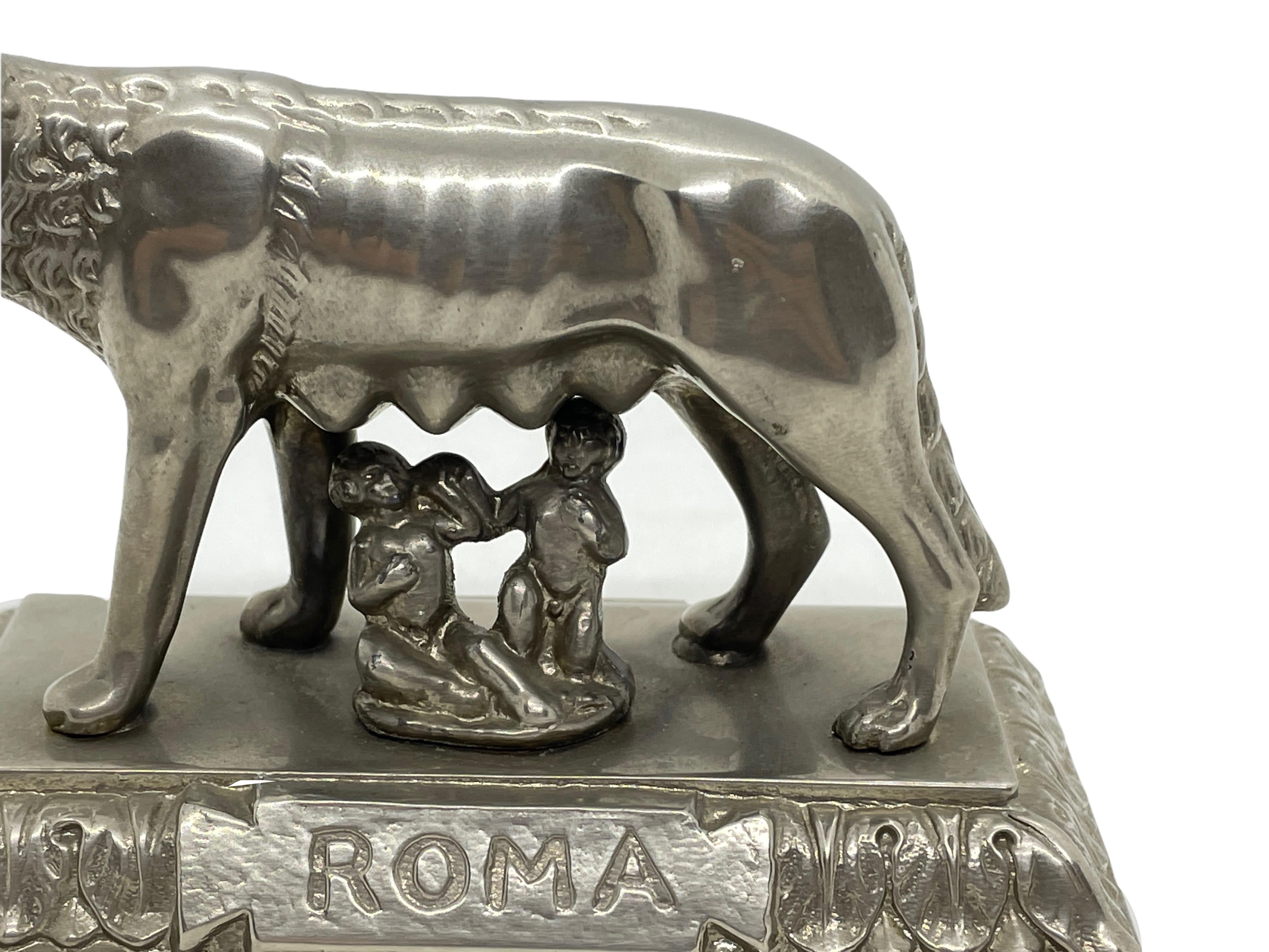 20ième siècle Loup de Rome Rome Romulus et Remus 1930s Souvenir Bâtiment Modèle Architectural