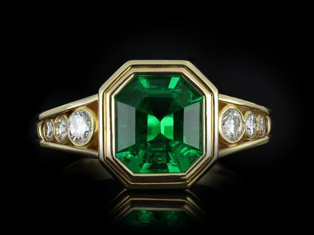 Wolfers Frères Ring mit 2,5 Karat kolumbianischem Smaragd und Diamant, um 1970 im Angebot 2