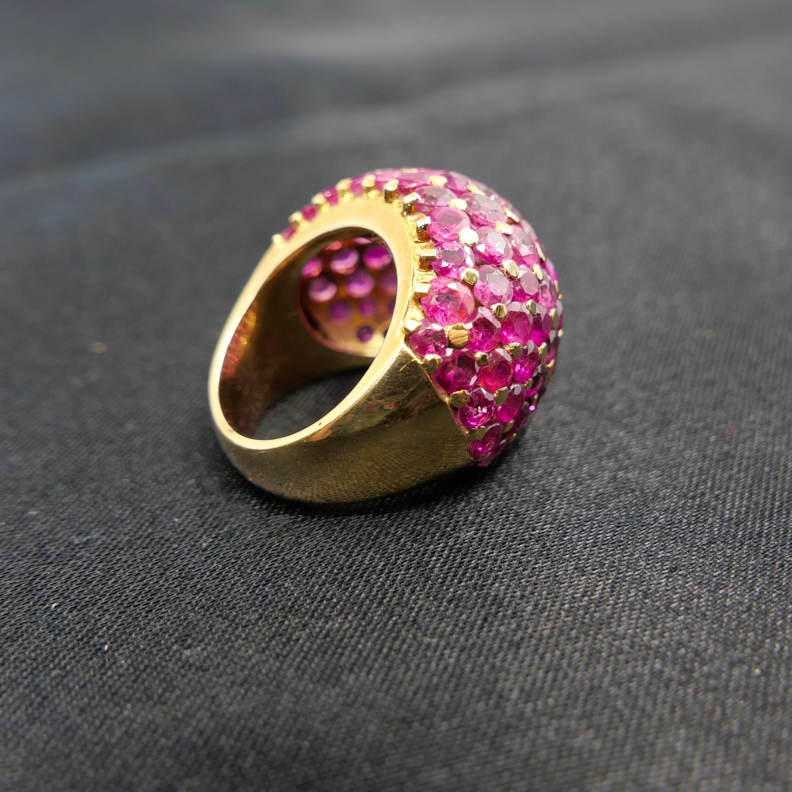 Anello Wolfers Vintage con rubini, zaffiri rosa e cupola in oro giallo. Sostanziale! in vendita 7