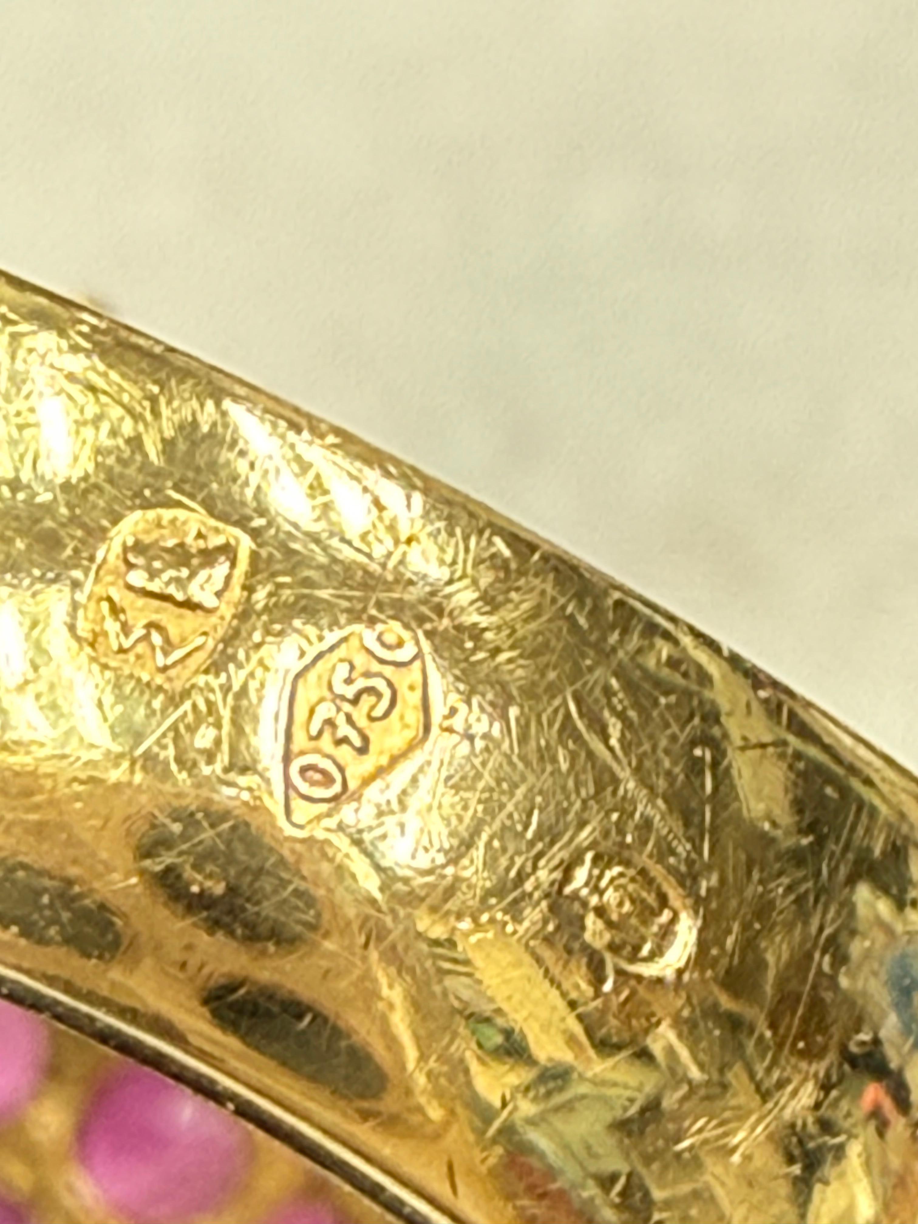 Anello Wolfers Vintage con rubini, zaffiri rosa e cupola in oro giallo. Sostanziale! In condizioni buone in vendita a Hong Kong, HK