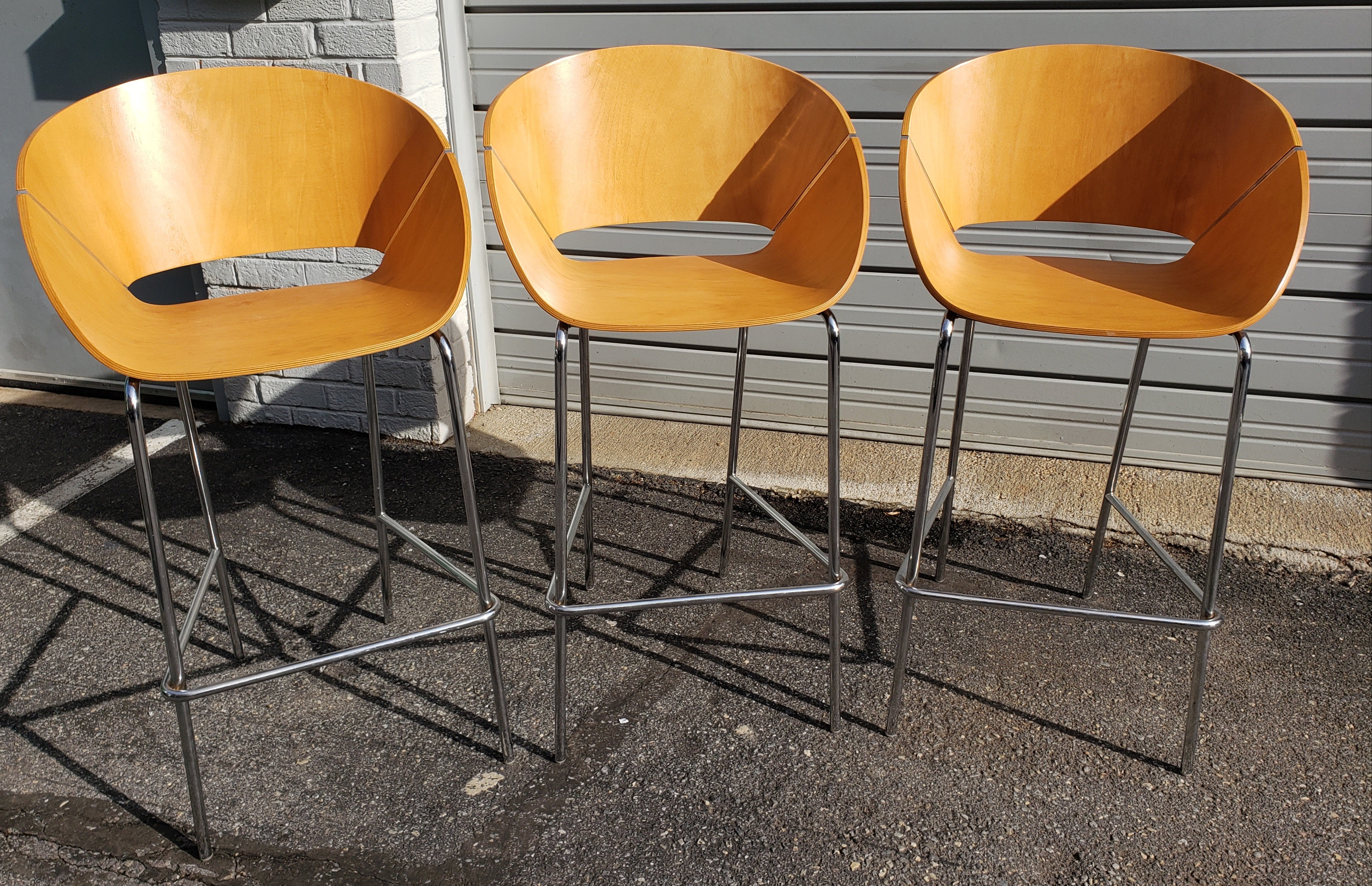 Wolfgang C R Mezger for Davis Furniture Scandinavian modern barstools, Circqa 1970s. Priced per item.
Good vintage condition. Some wear appropriate with age and use. Very few scratches and marks, just gorgeous barstools. 
W3 lower rear left.