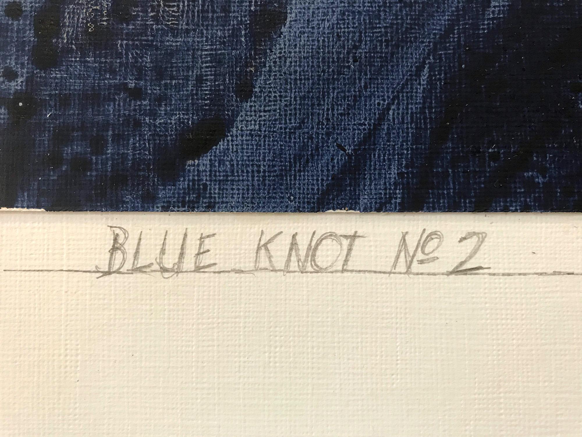 Abstraktes, gegenständliches, blaues Knotengemälde auf Papier, „Blue Knot No. 2“ im Angebot 5