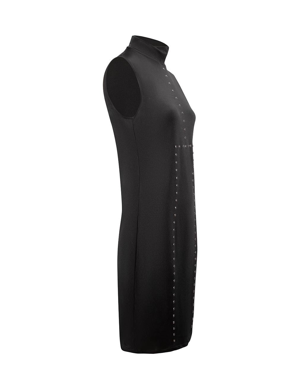 El ESTADO es Muy bueno. Apenas se aprecia desgaste en el vestido de esta prenda de segunda mano de la marca Wolford.
  
  Detalles
  Negro
  Sintético
  Mini vestido
  Escote de pico
  Acento tachonado
  Elástico
  
  
  Fabricado en China
  
 