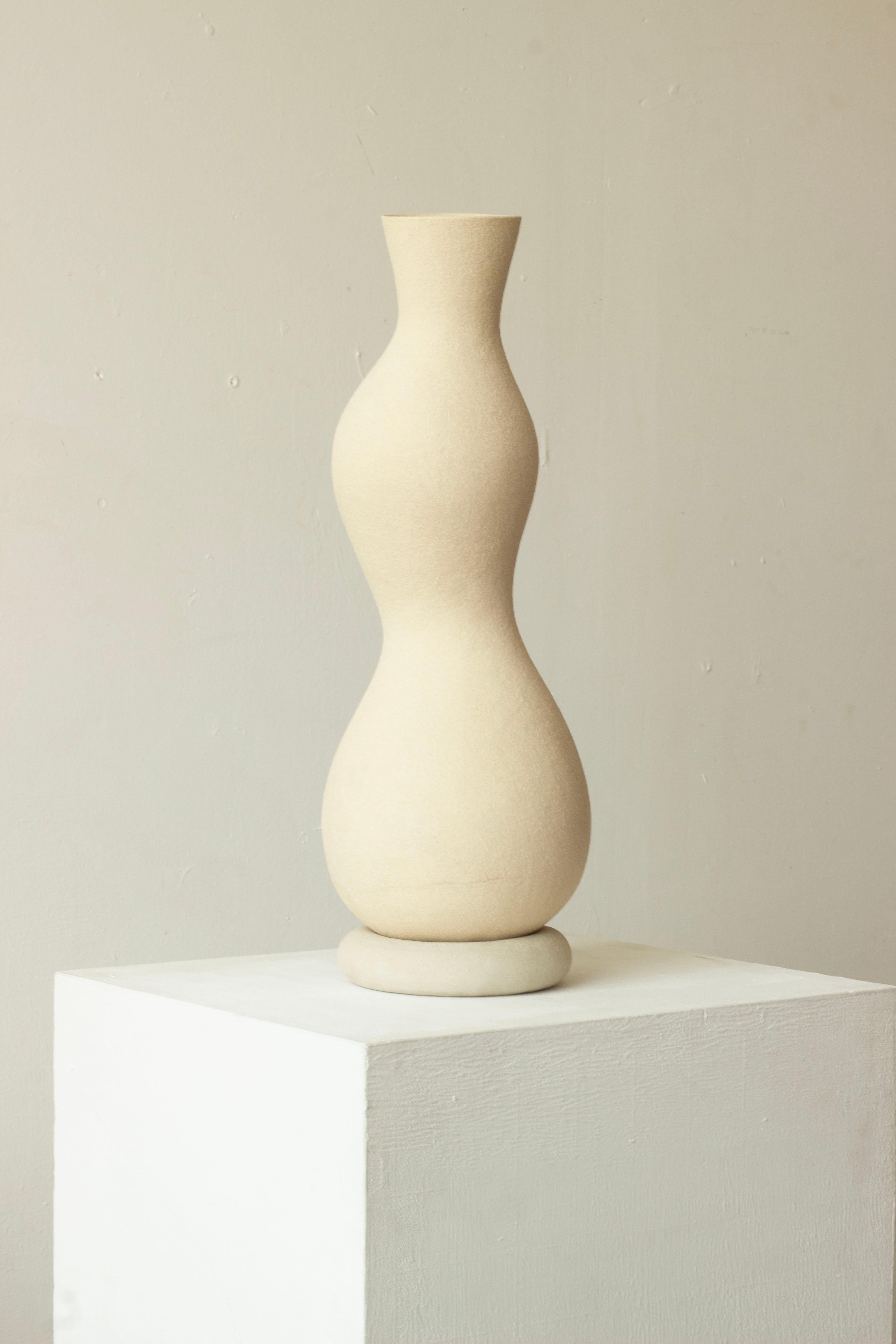 Altro Donna 224 Vaso di Karina Smagulova in vendita