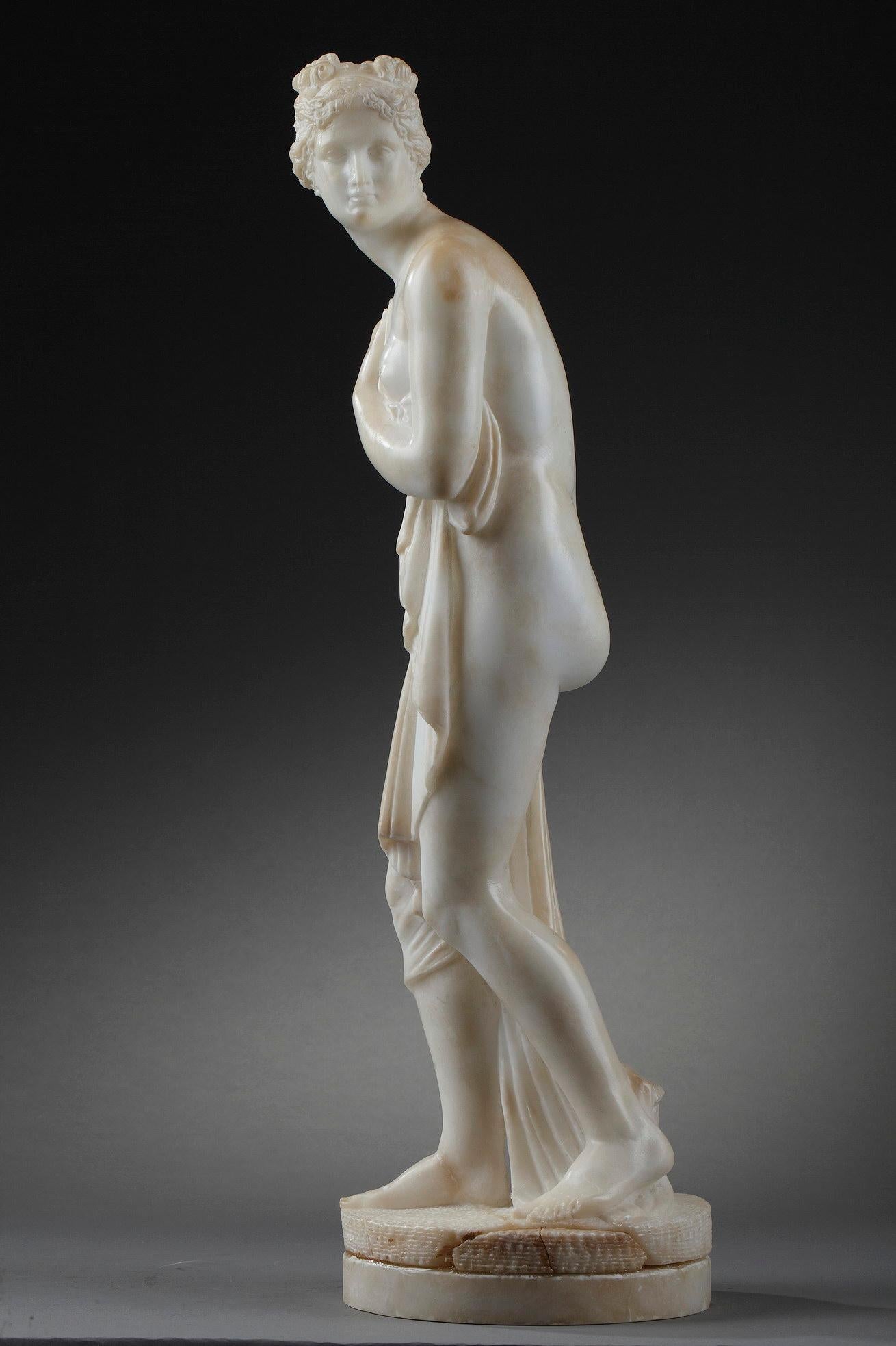 « Femme après sa salle de bains », sculpture en albâtre, d'après Antonio Canova 2