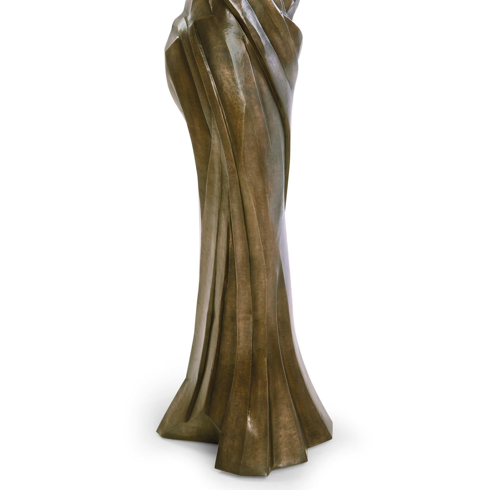 Woman and Child Life-Size Sculpture in Solid Brass In New Condition For Sale In Paris, FR