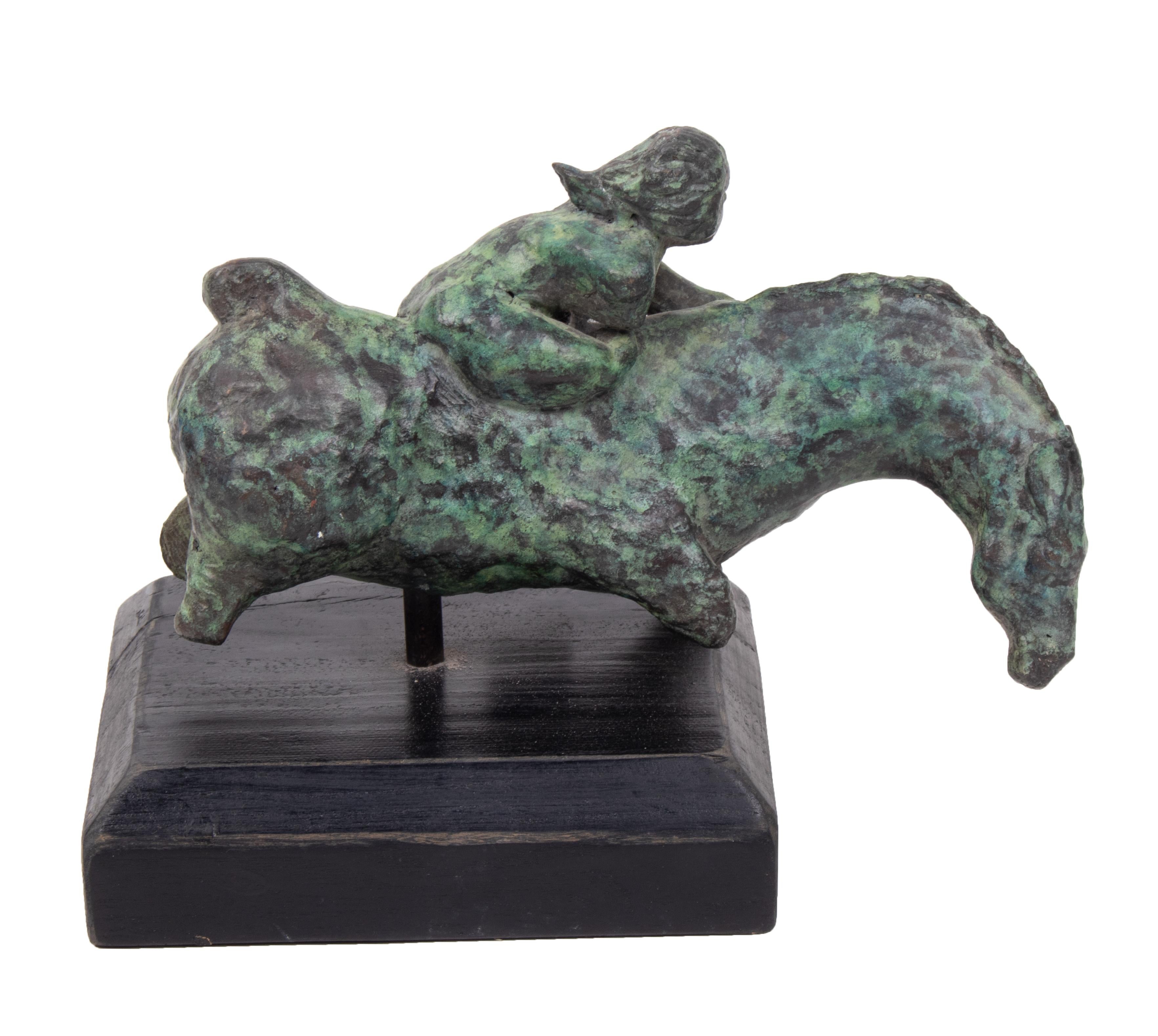 abstrakte Bronzefigur 