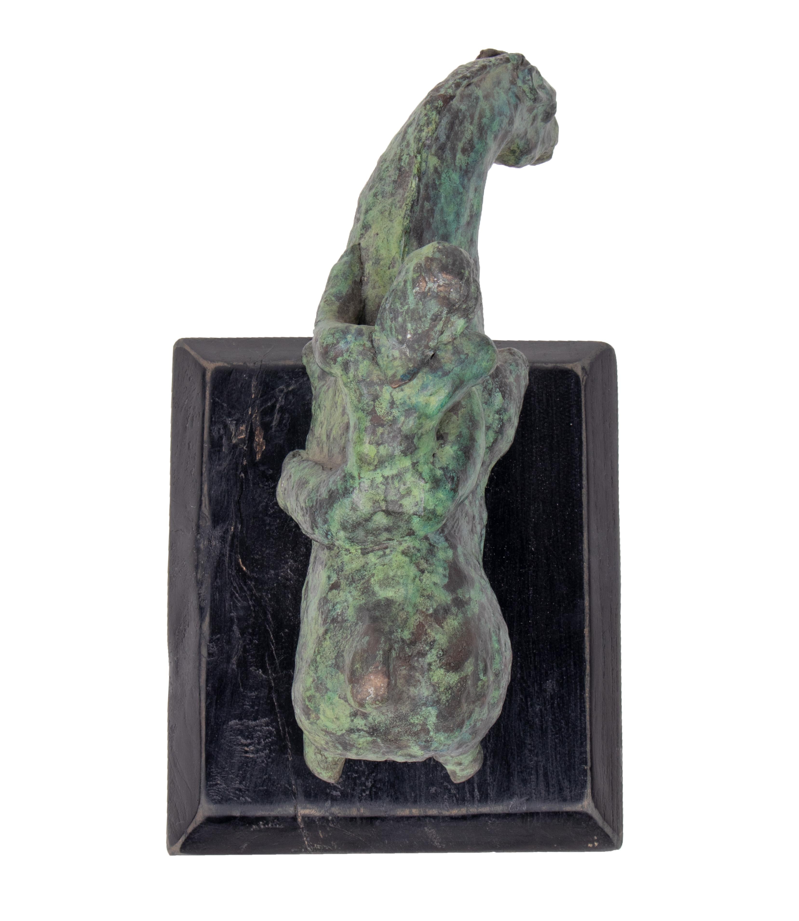 Abstrakte Bronzefigur 