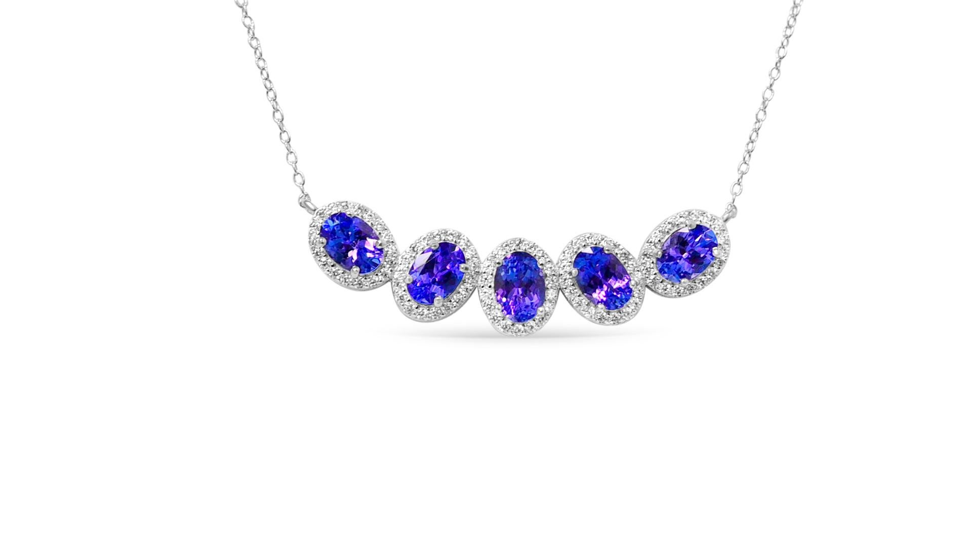 Nature Tanzanite 5 Stone Pendant Necklace 925 Silver Fashion Jewelry (4.0 cts) Pour femmes en vente