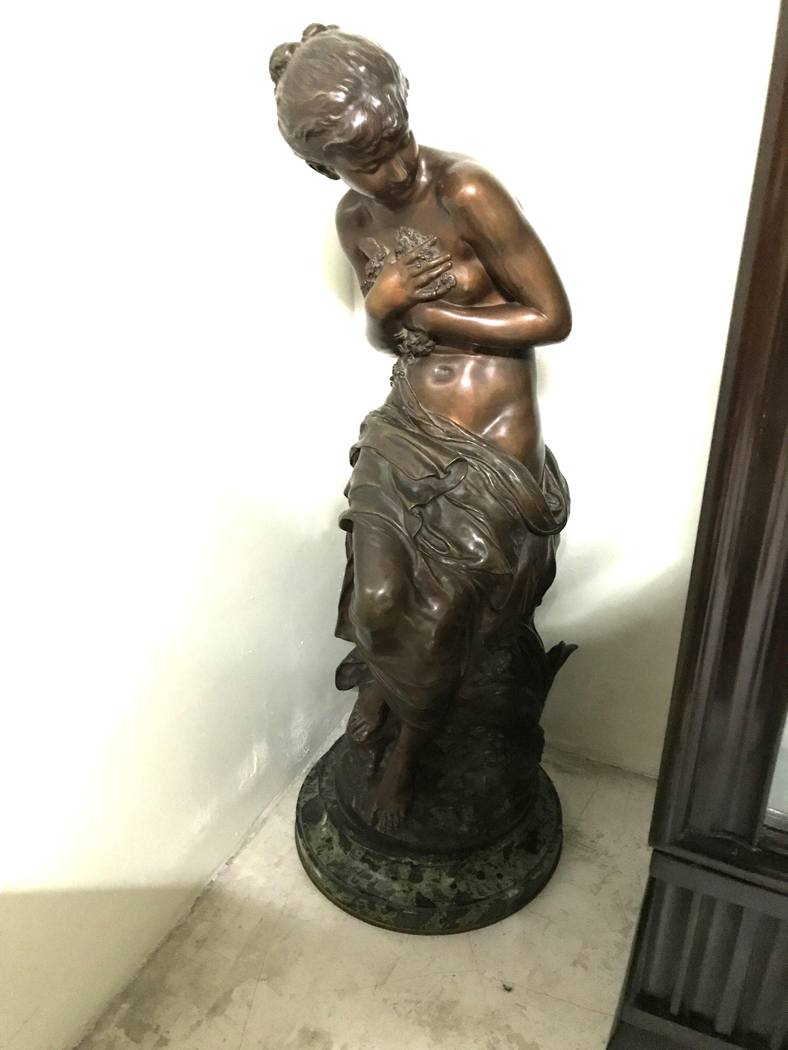 Woman, France, Material, Bronze and Marble, Sign,  Math. Moreau Hors concours In Good Condition For Sale In Ciudad Autónoma Buenos Aires, C