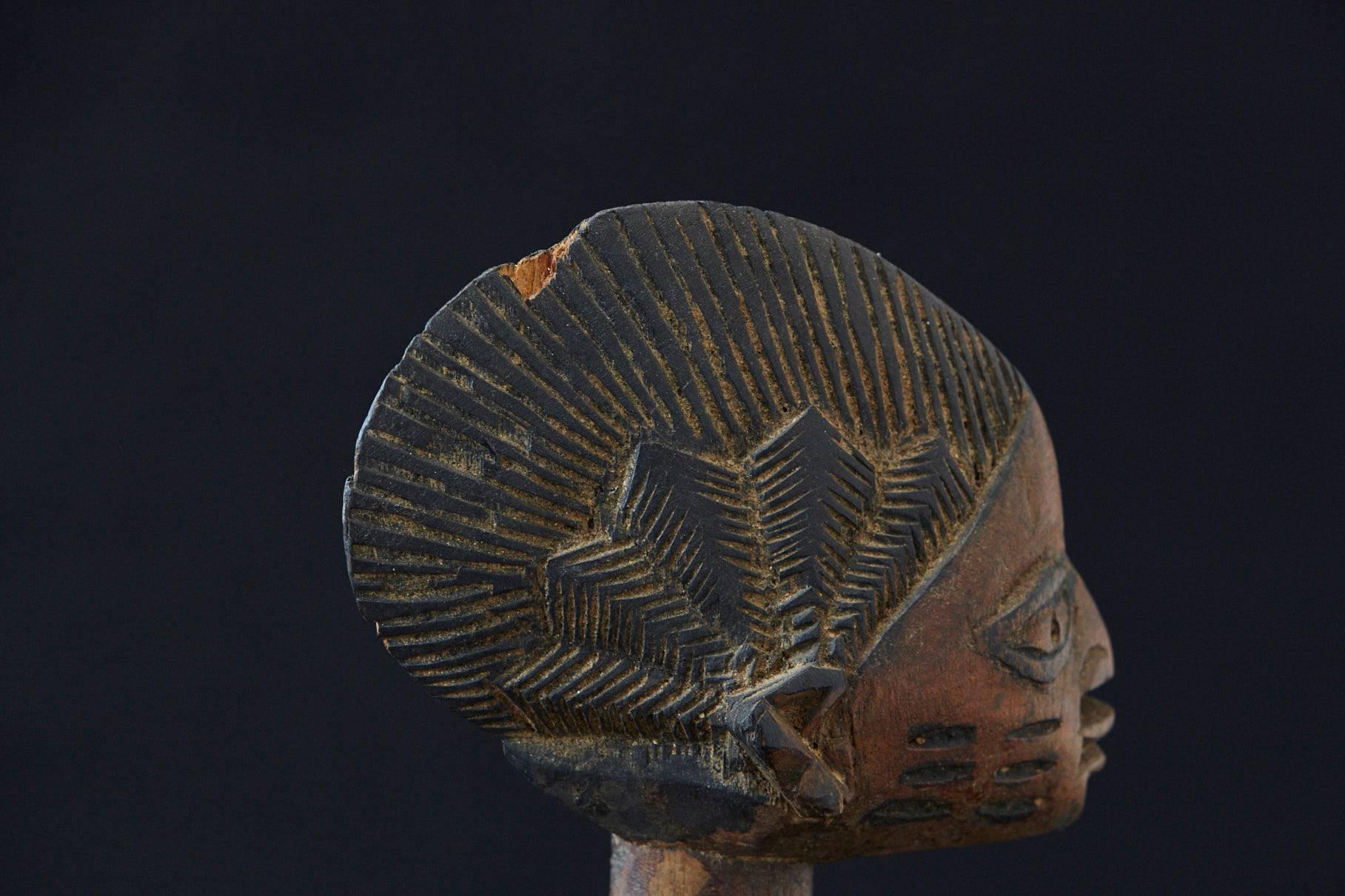 20th Century Woman Sacrificing Holding Offering Bowl, Yoruba People, Nigeria, 1940s For Sale