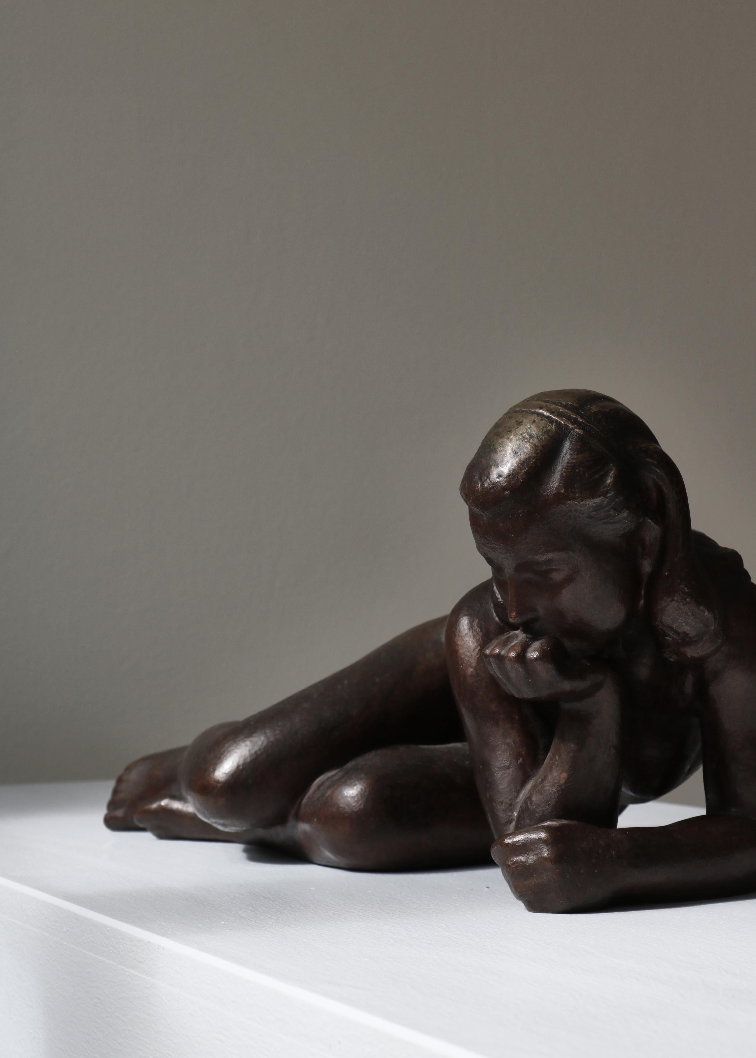 Large Woman Sculpture Patinated Bronze by Johannes Hansen, Denmark, 1940s For Sale 8