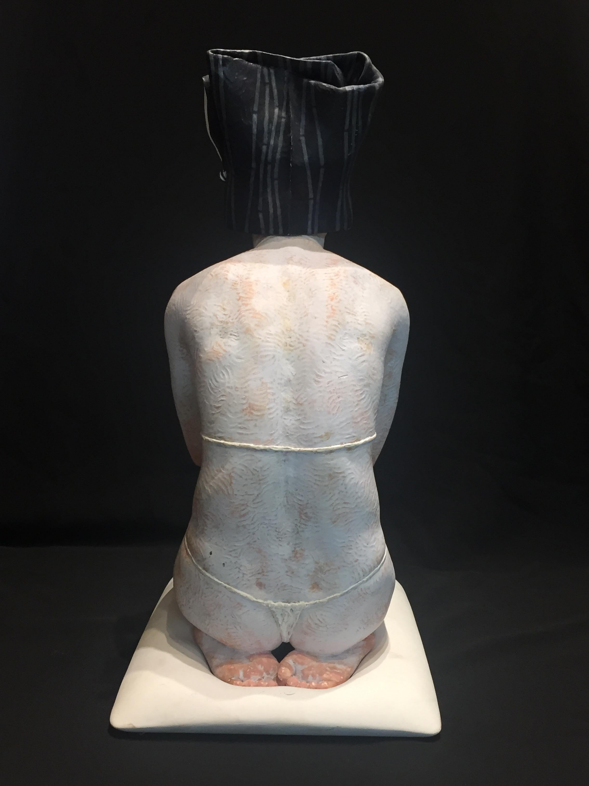 Japonisme Chie Shimizu, Femme avec une offre, Sculpture détachable, Ltd. Edition 2/5, 2009