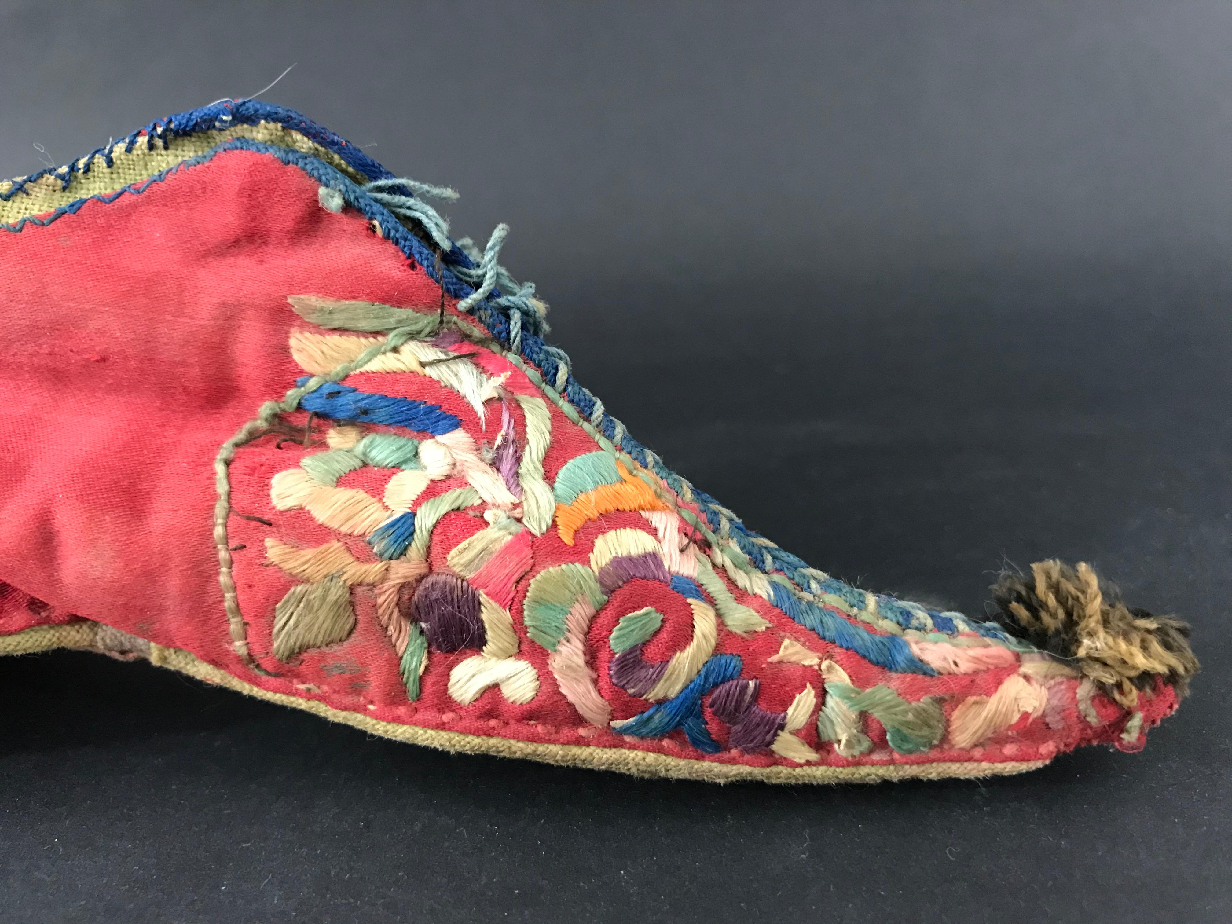 chinese foot binding shoes