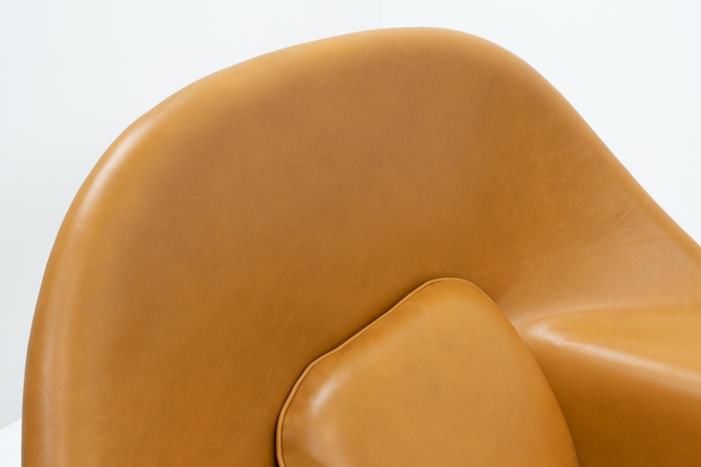 Womb Chair und Ottomane aus Womb Chair von Eero Saarinen für Knoll, 2000er Jahre im Angebot 9