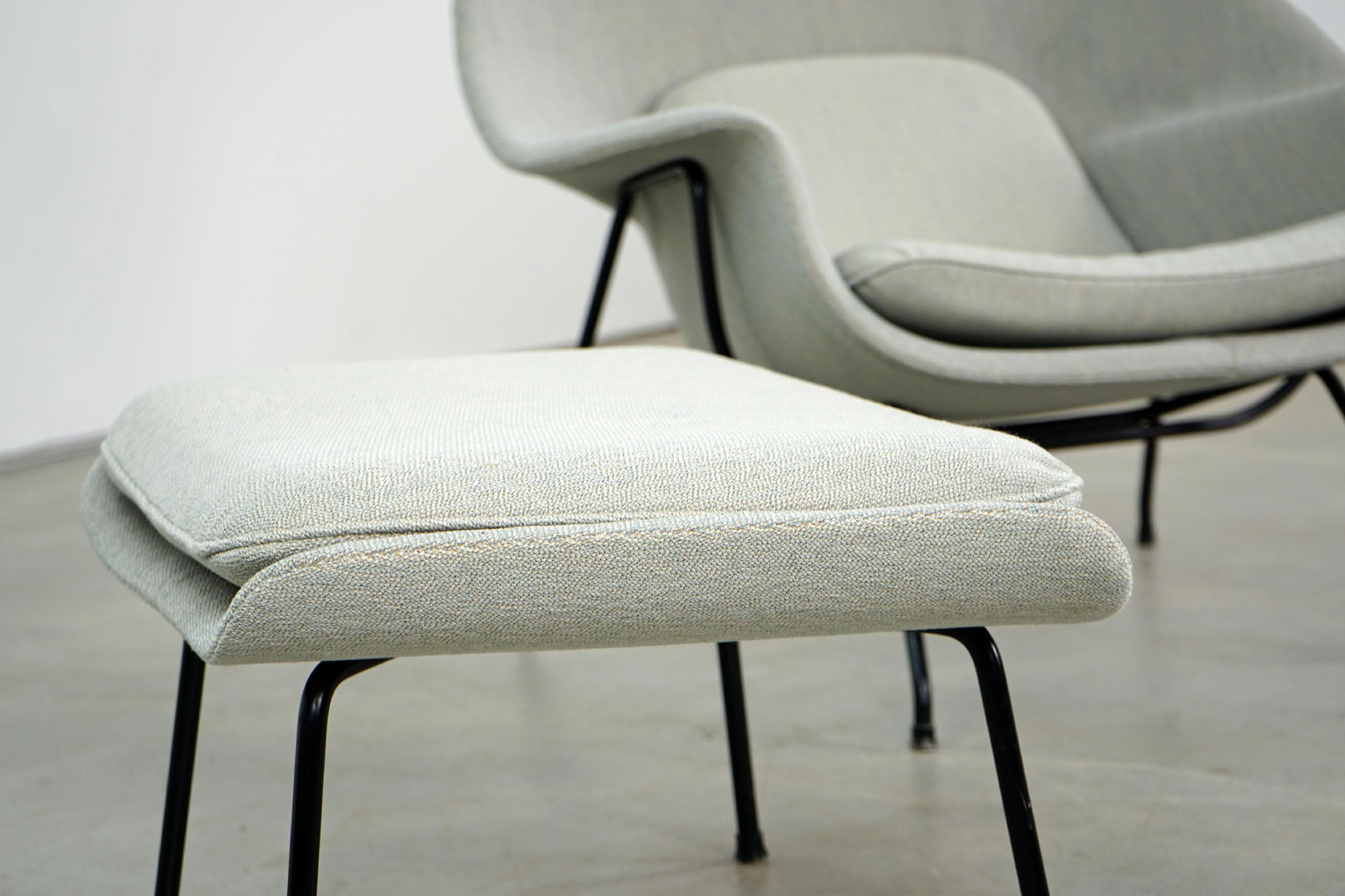 Womb Chair and Ottoman by Eero Saarinen for Knoll International, 1960s In Good Condition For Sale In Munster, NRW