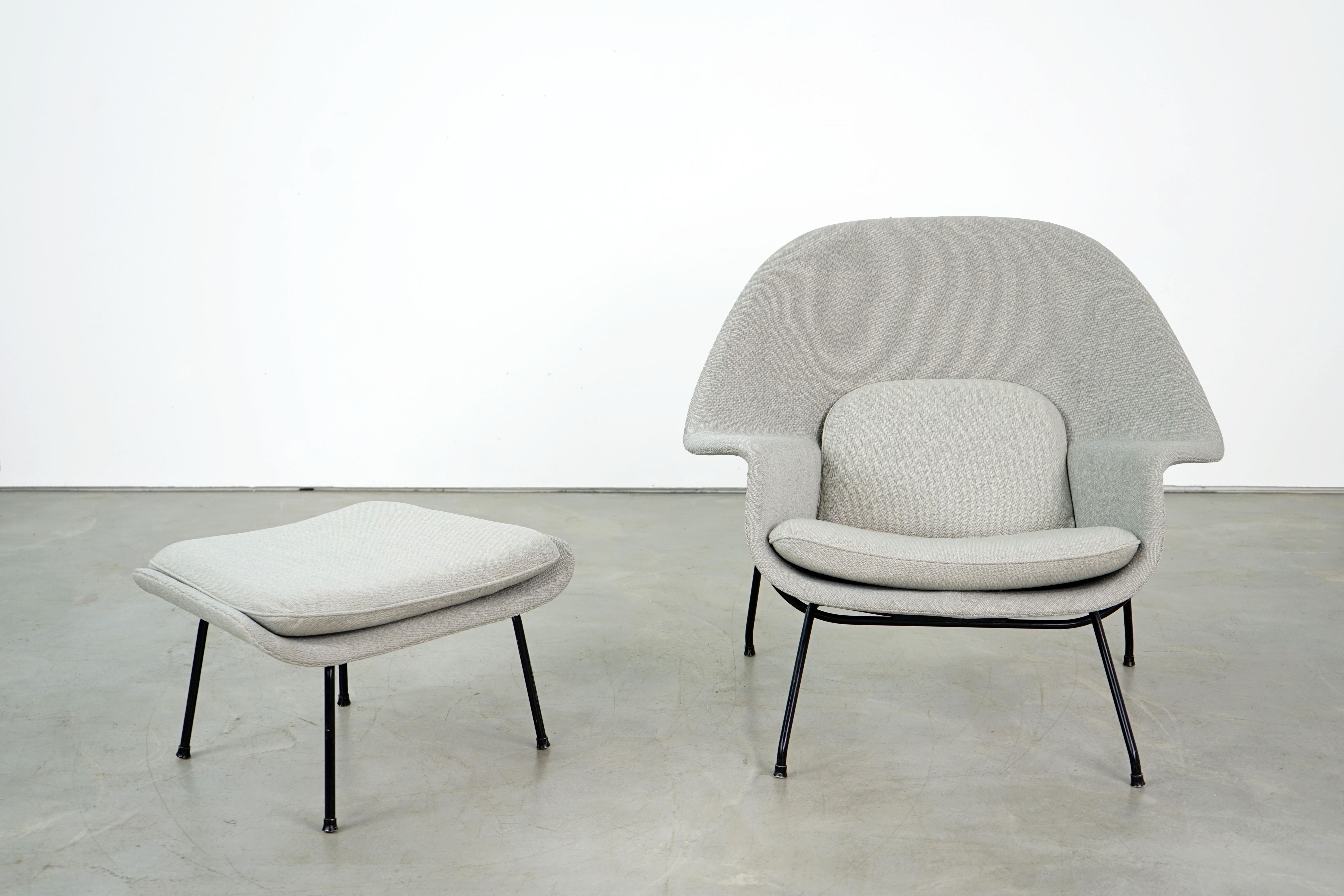 Womb Chair and Ottoman by Eero Saarinen for Knoll International, 1960s For Sale 2