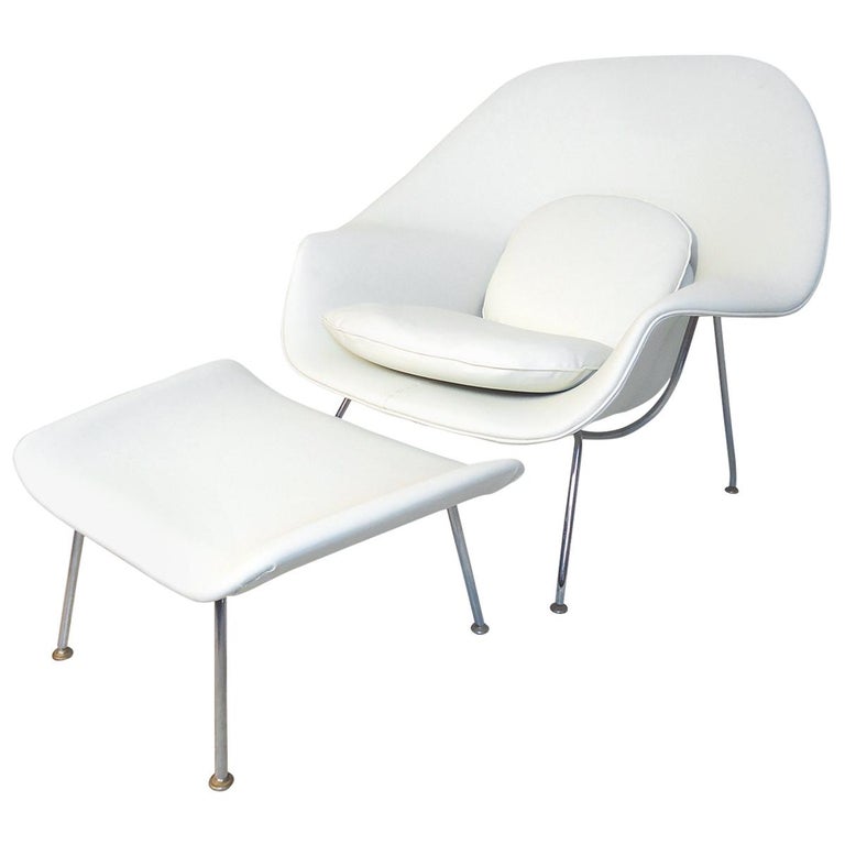"Womb" Chair and Ottoman by Eero Saarinen For Sale at 1stdibs