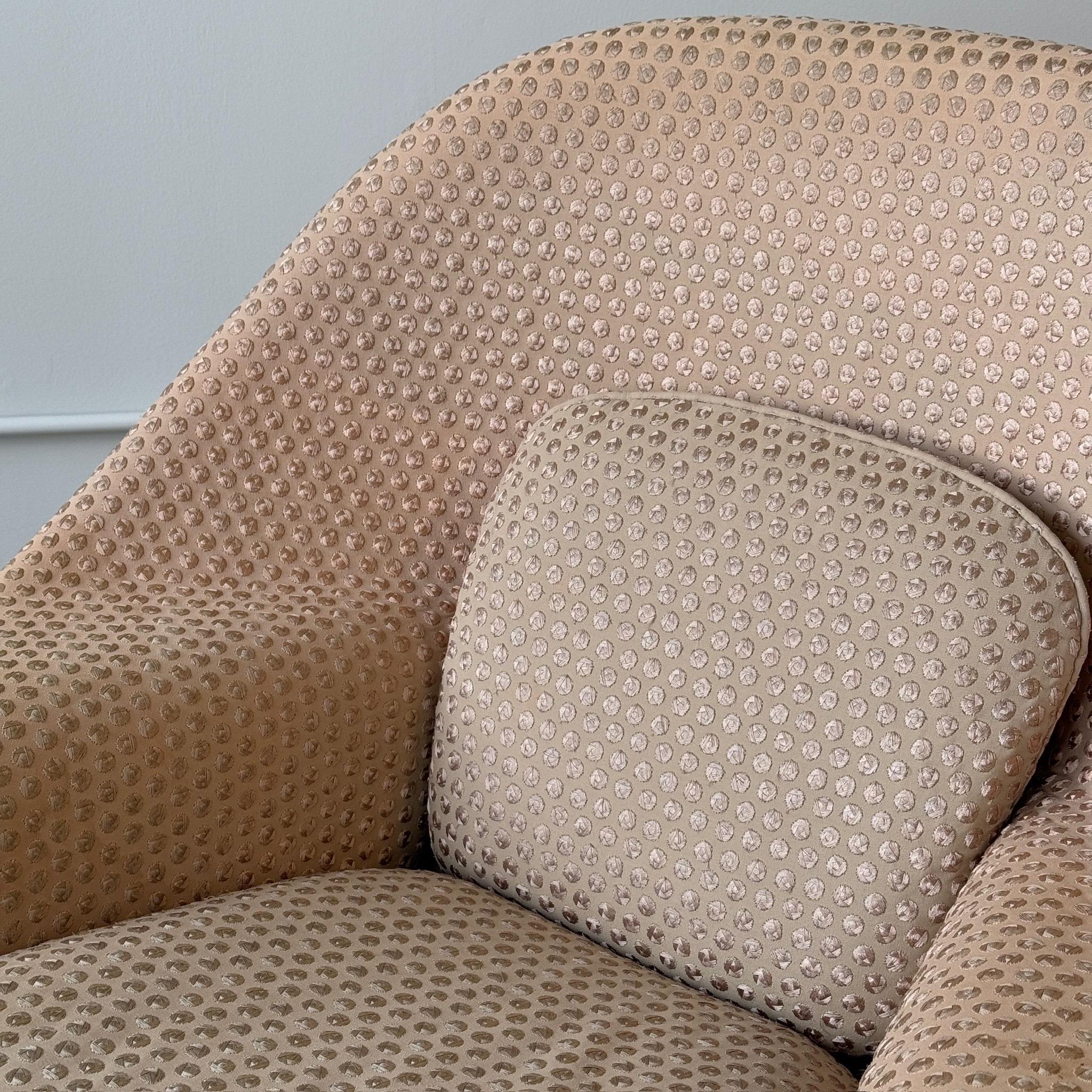 Mid-Century Modern Womb Chair by Eero Saarinen for Knoll For Sale